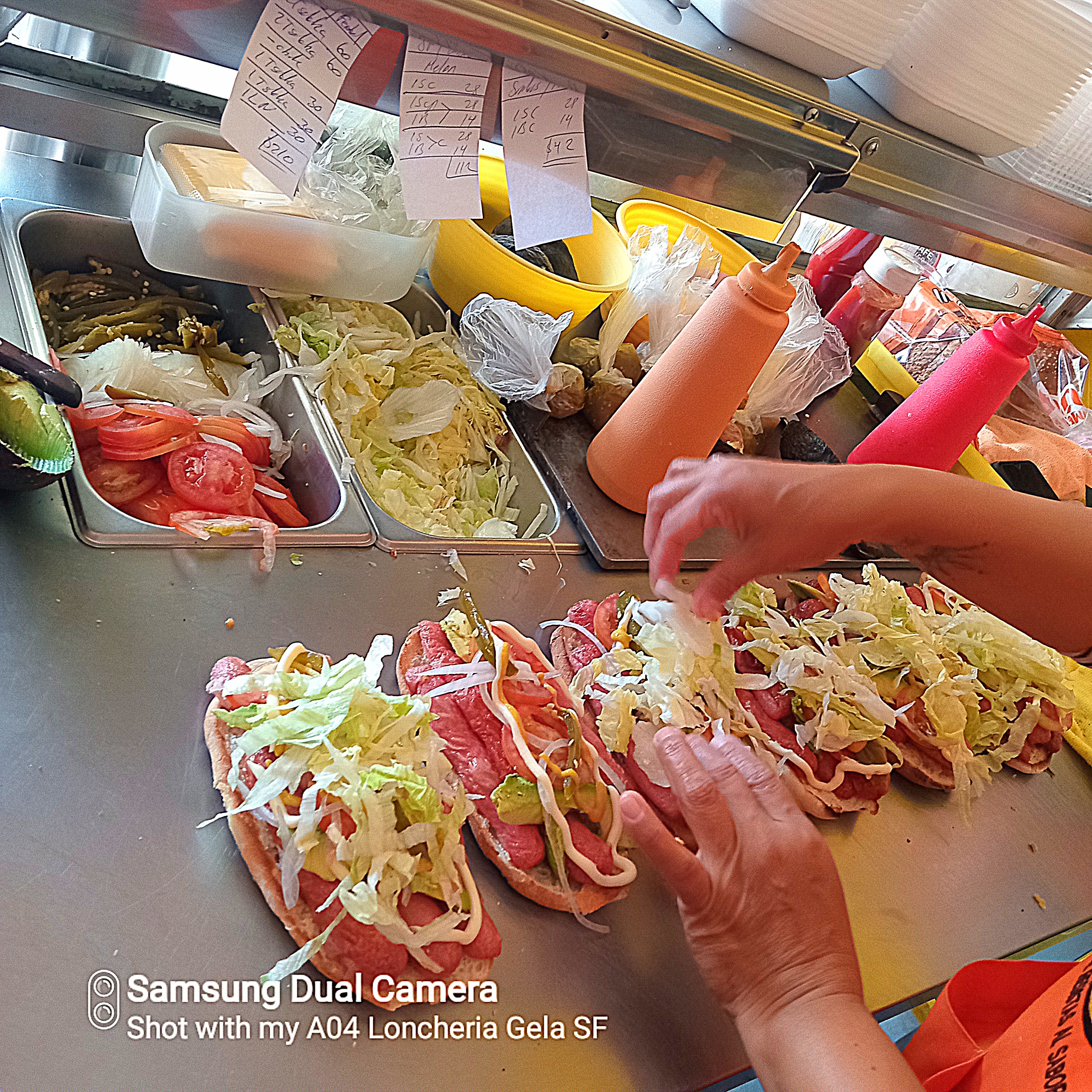 Loncheria Gela image 6