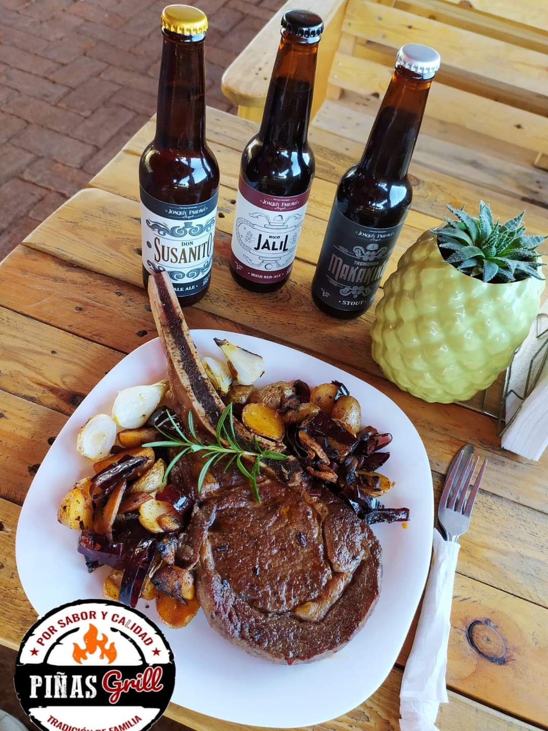 PIÑAS GRILL image 6