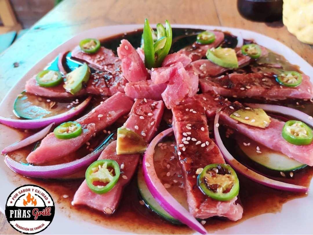 PIÑAS GRILL image 10