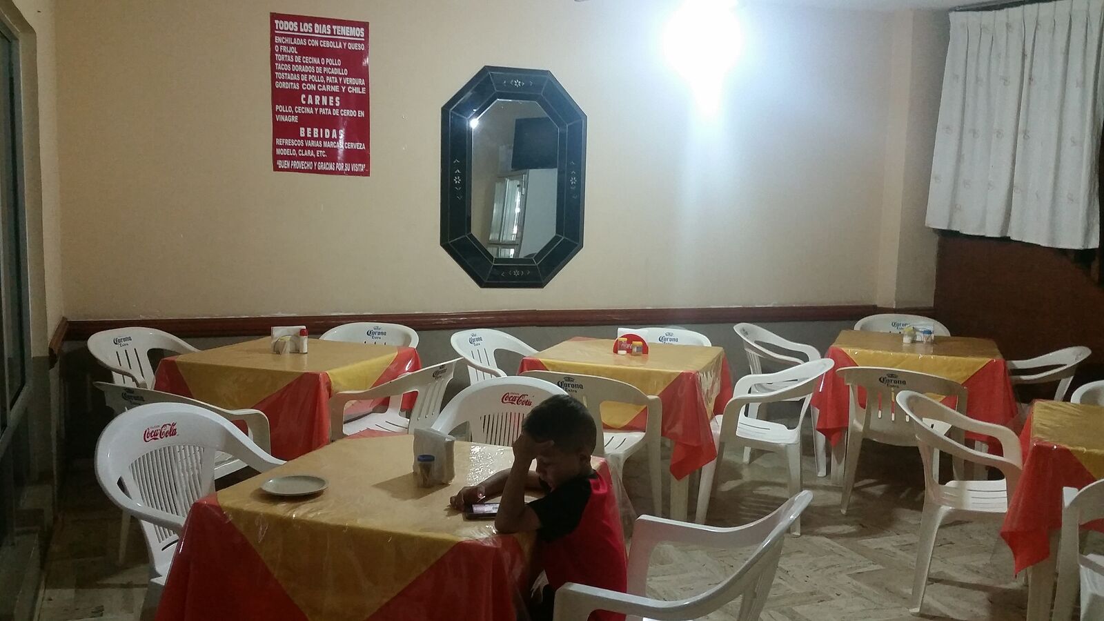Cenaduría image 6