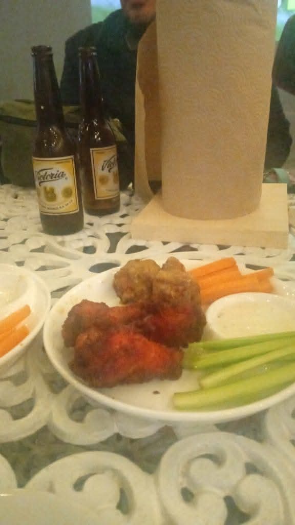 Alitas y tarros Pénjamo image 3