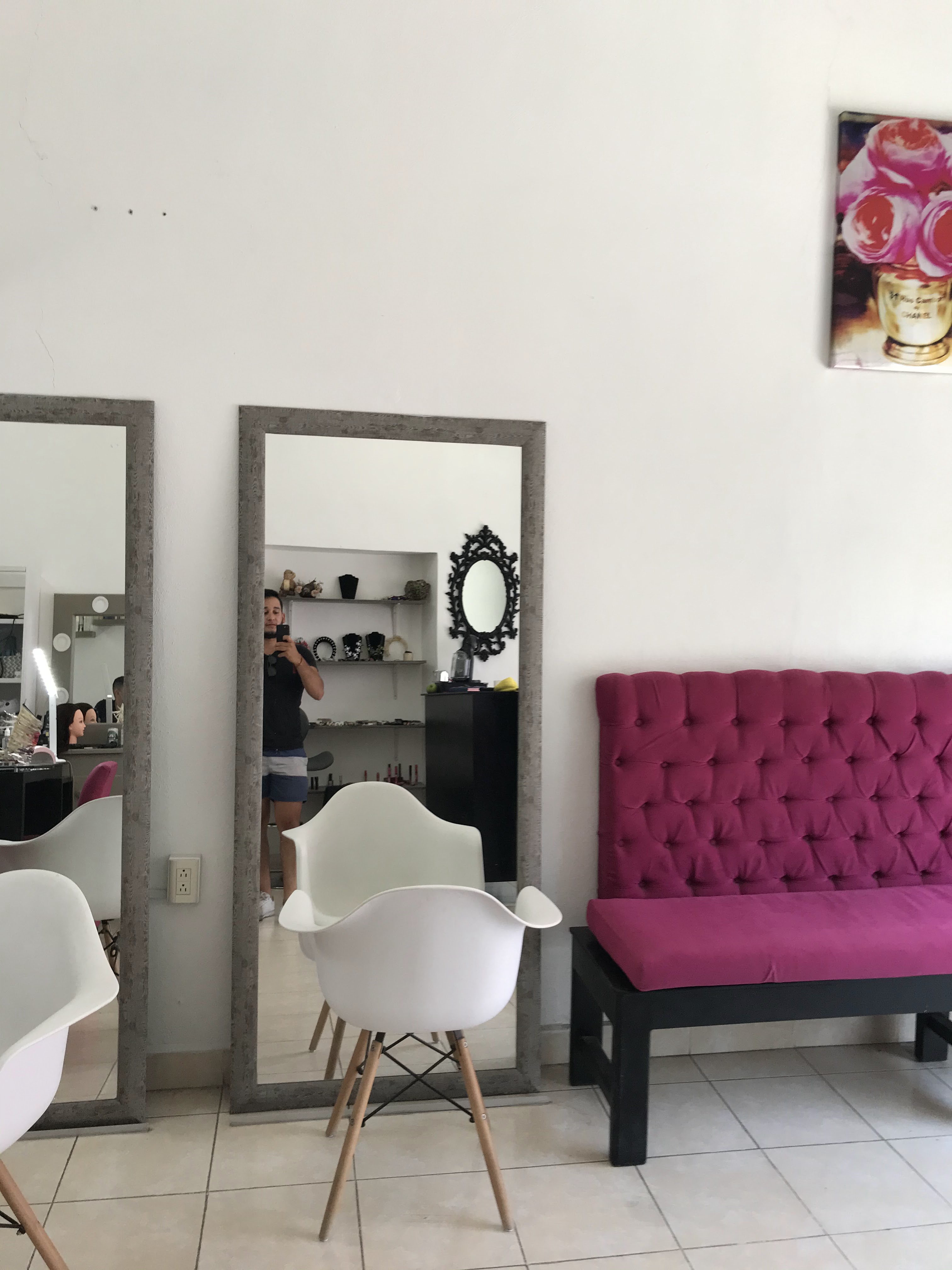 Mariscos El Muñeco image 9