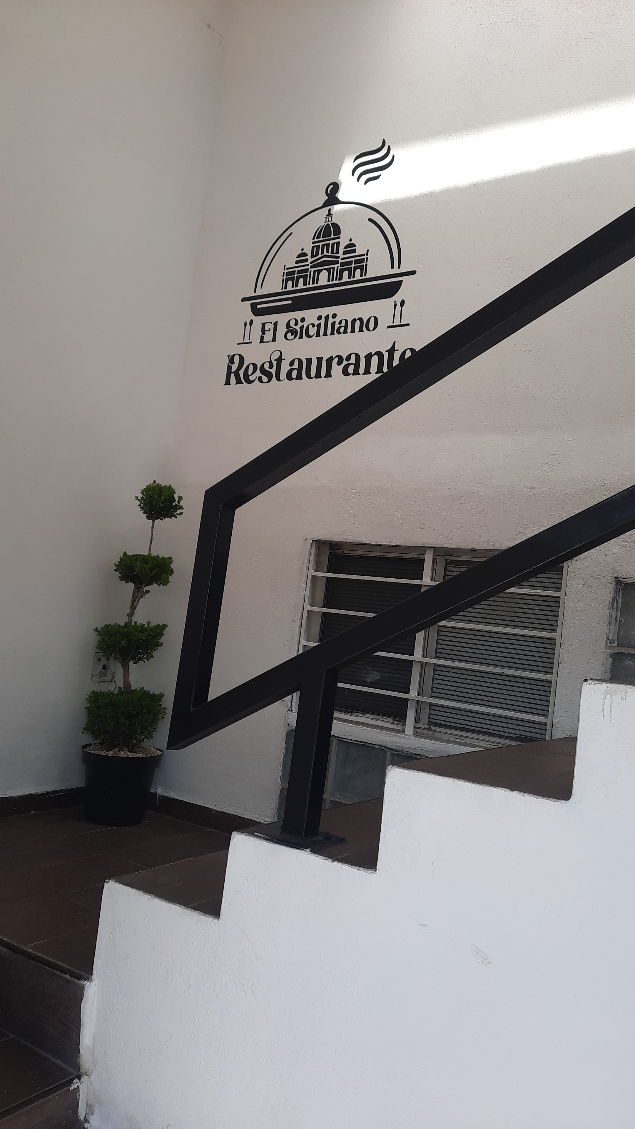 Restaurante el siciliano image 3