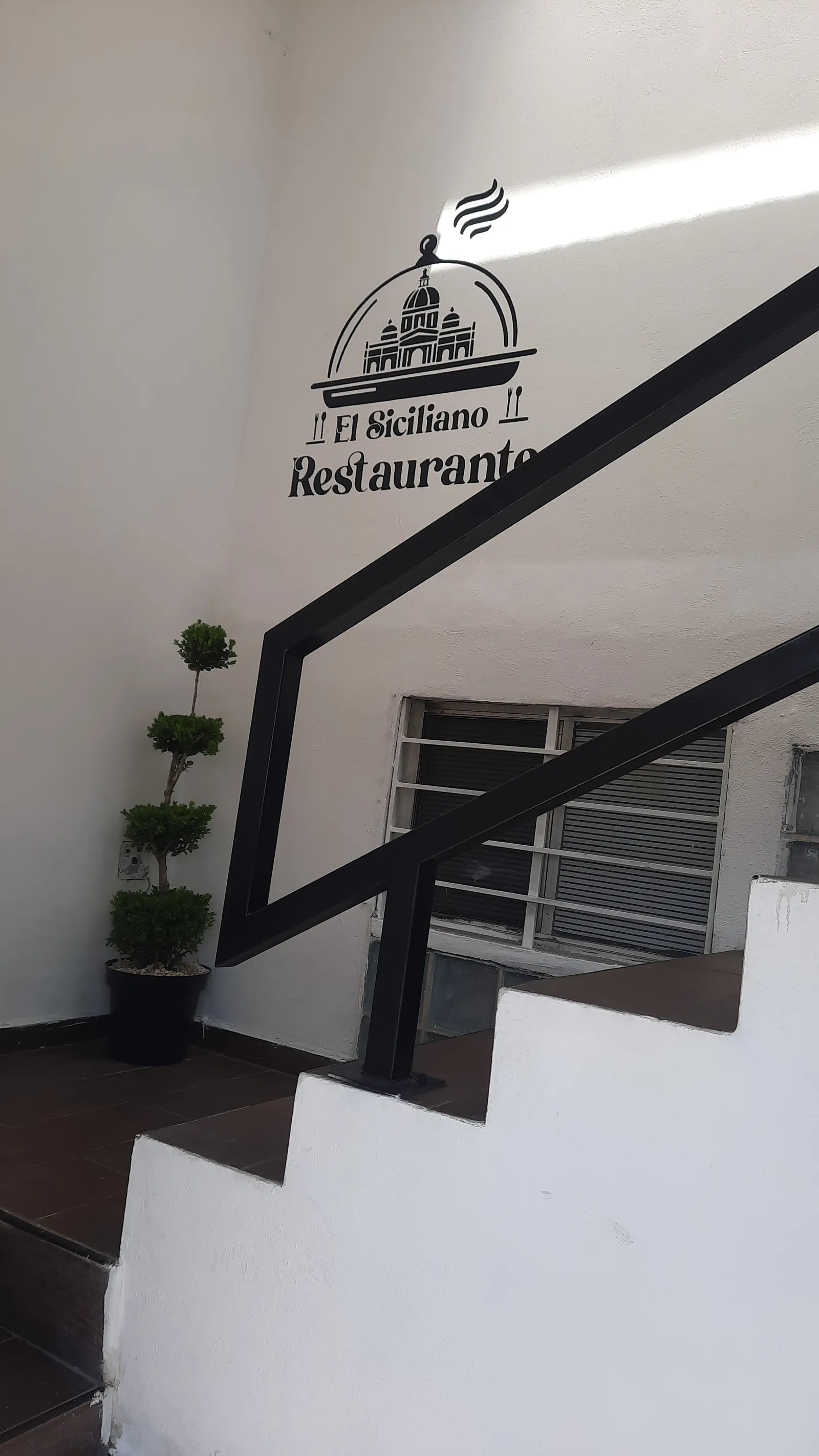 Restaurante el siciliano image 3