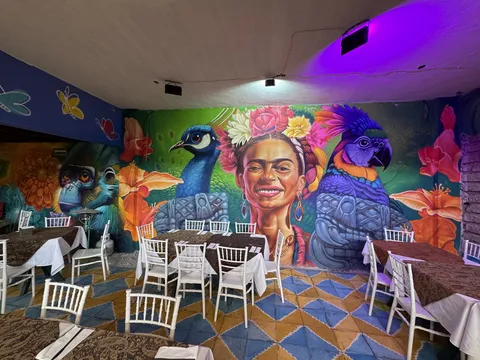 La Casa De Frida Sucursal Pirámide image 4
