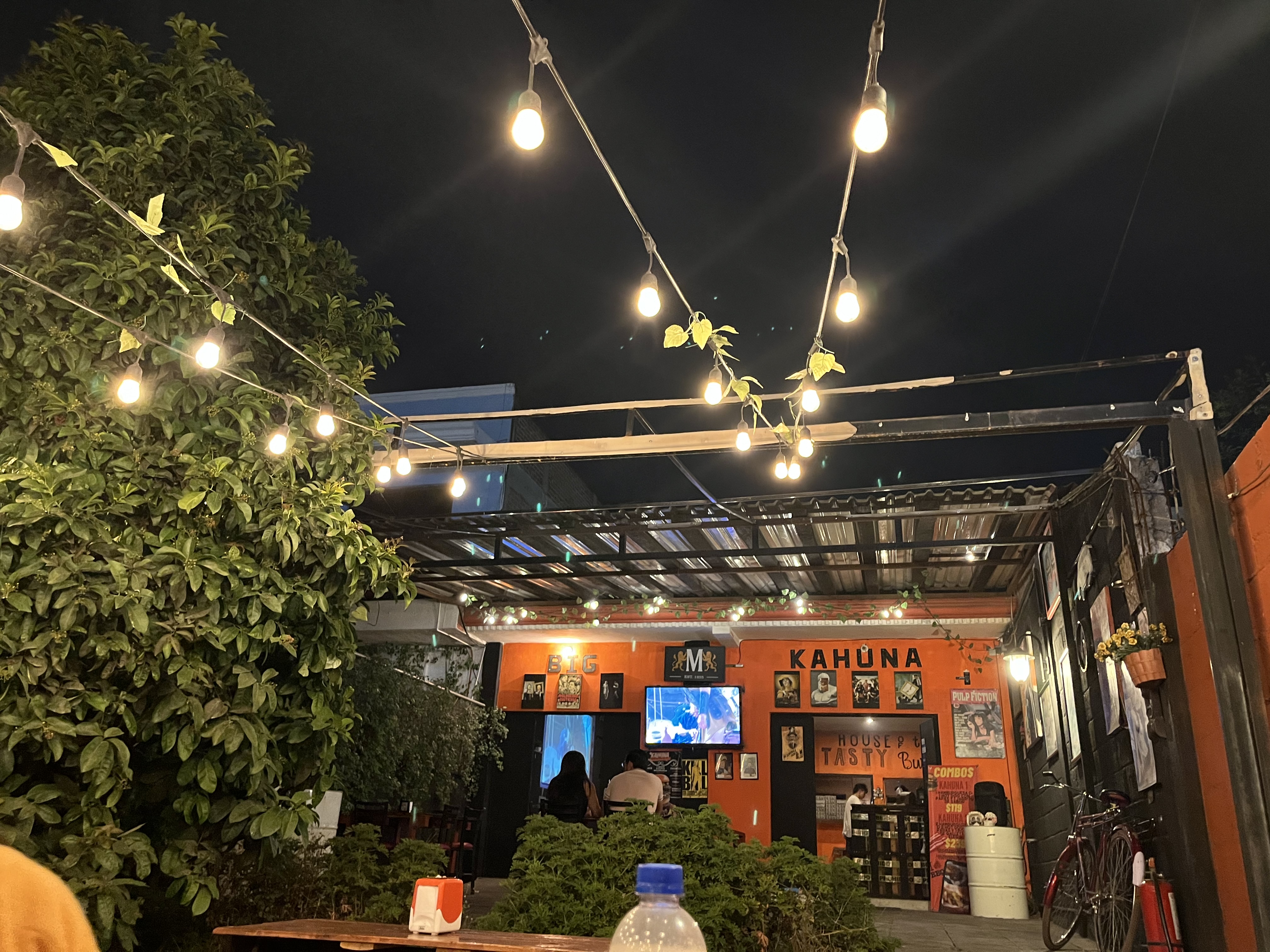 Big Kahuna Burger Cholula (Container City) image 7