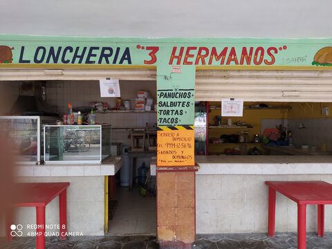 Loncheria Los 3 Hermanos image 1