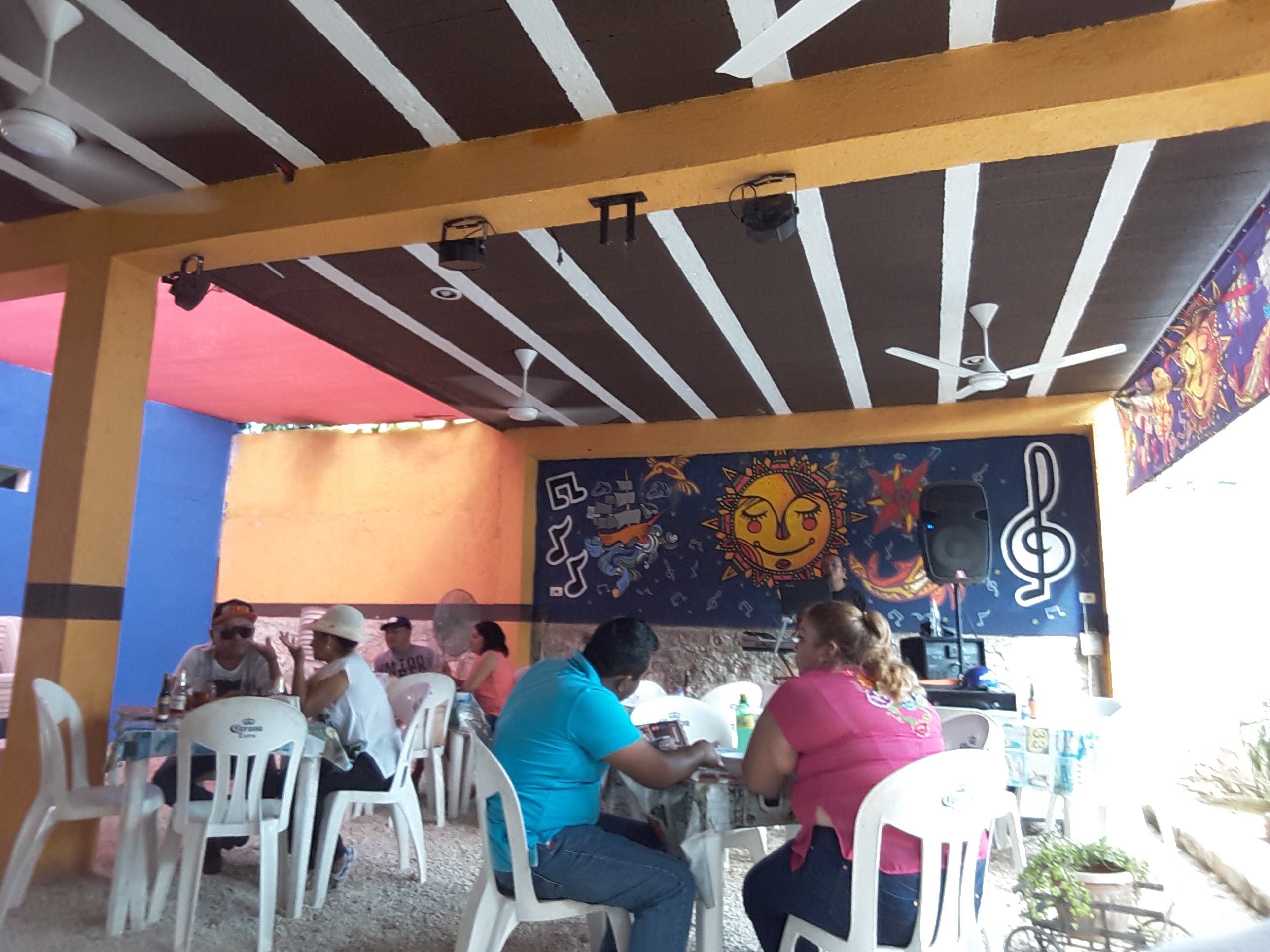 "El Mesón de San Felipe" image 5