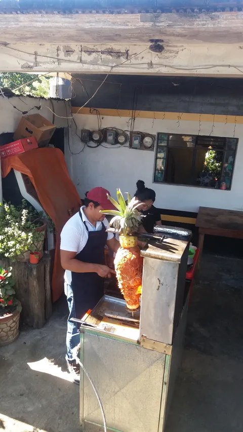 Tacos al pastor EL LUMBRE image 4