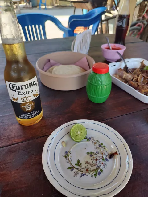 Beto Carnitas, Crisanto image 3