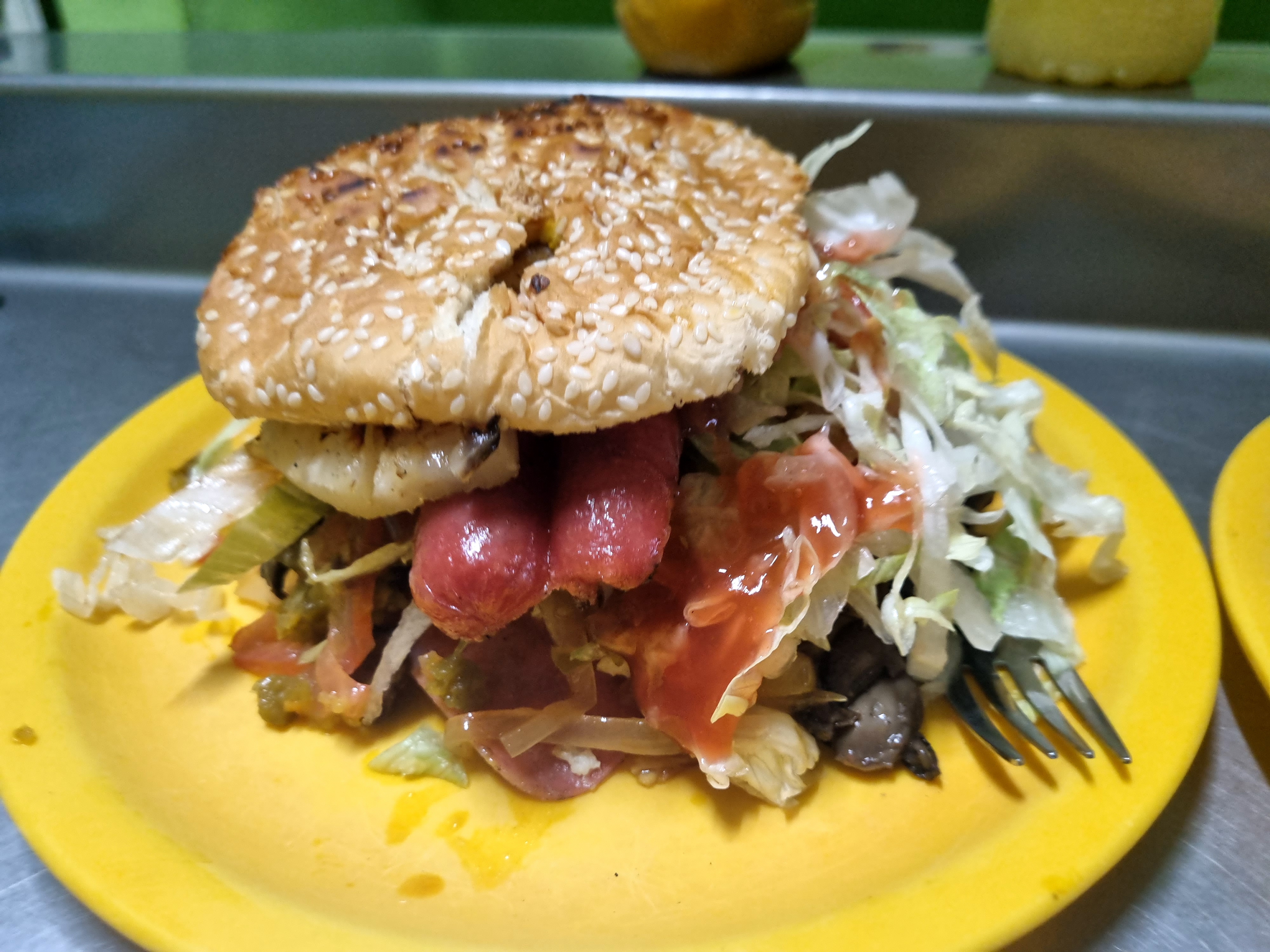 Hamburguesas al Carbón "Los Chepos" image 1