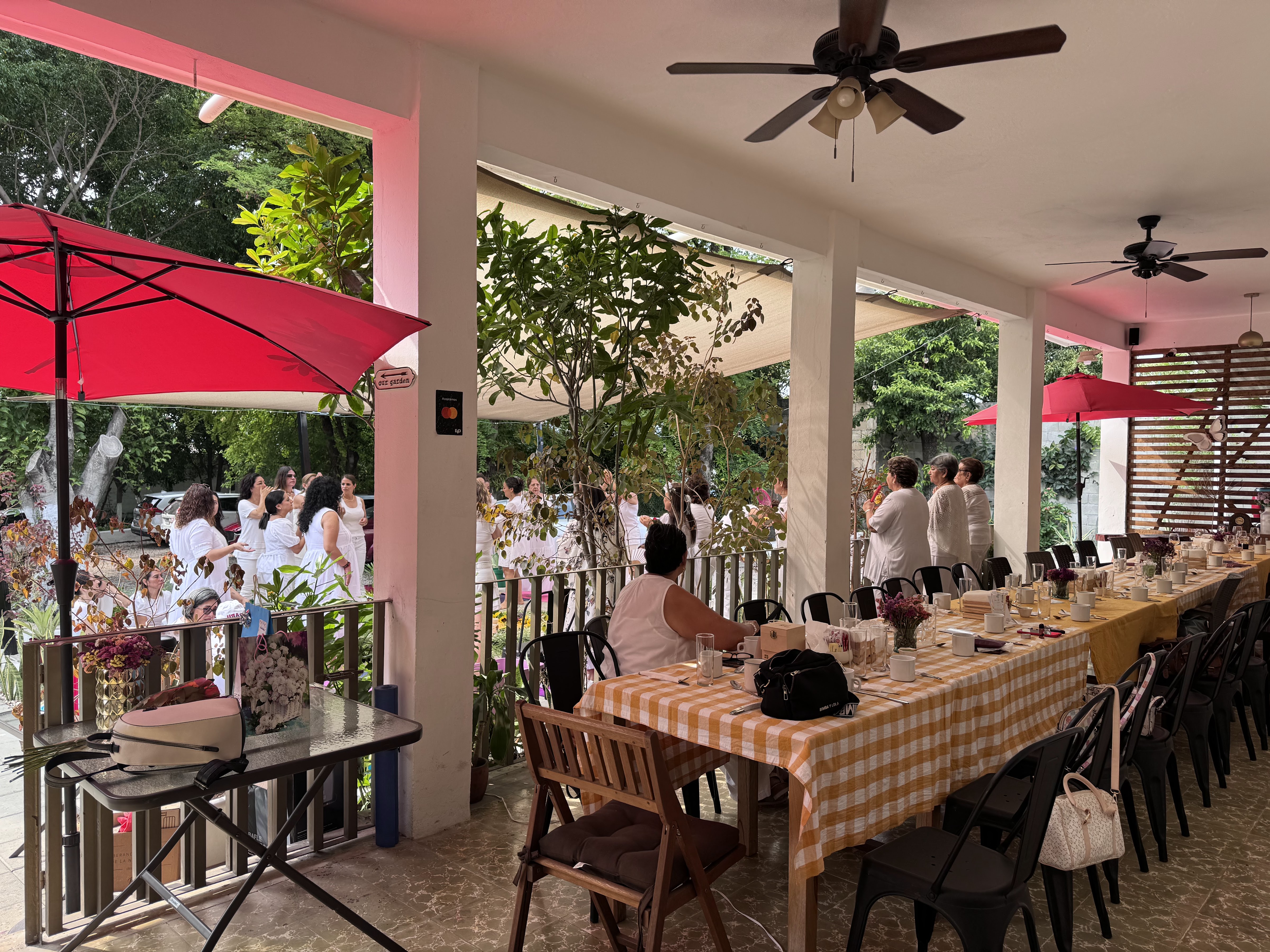 Casa Margaritas. Restaurant & Jardín image 3