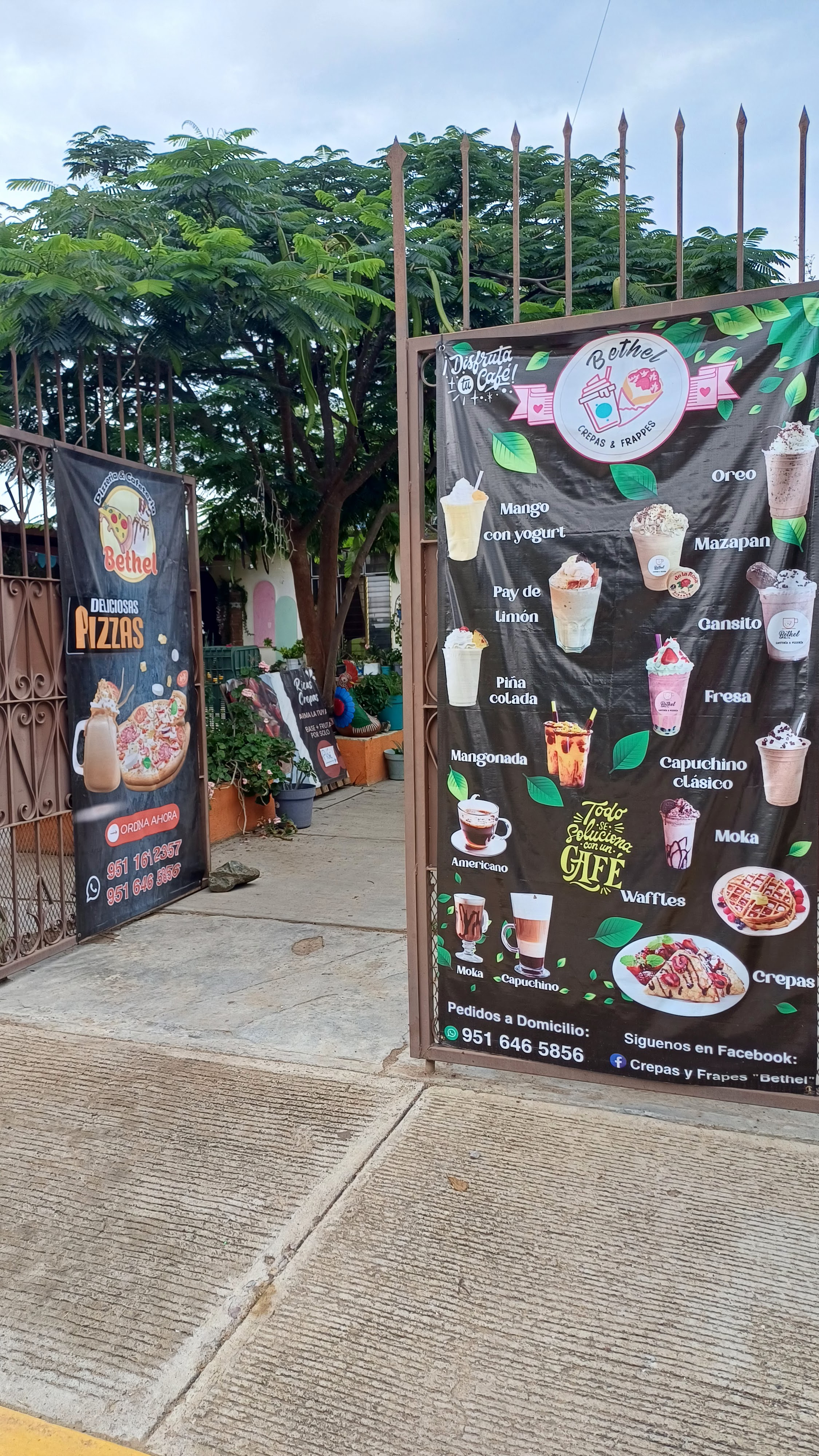 Pizzería & Cafetería Bethel image 9