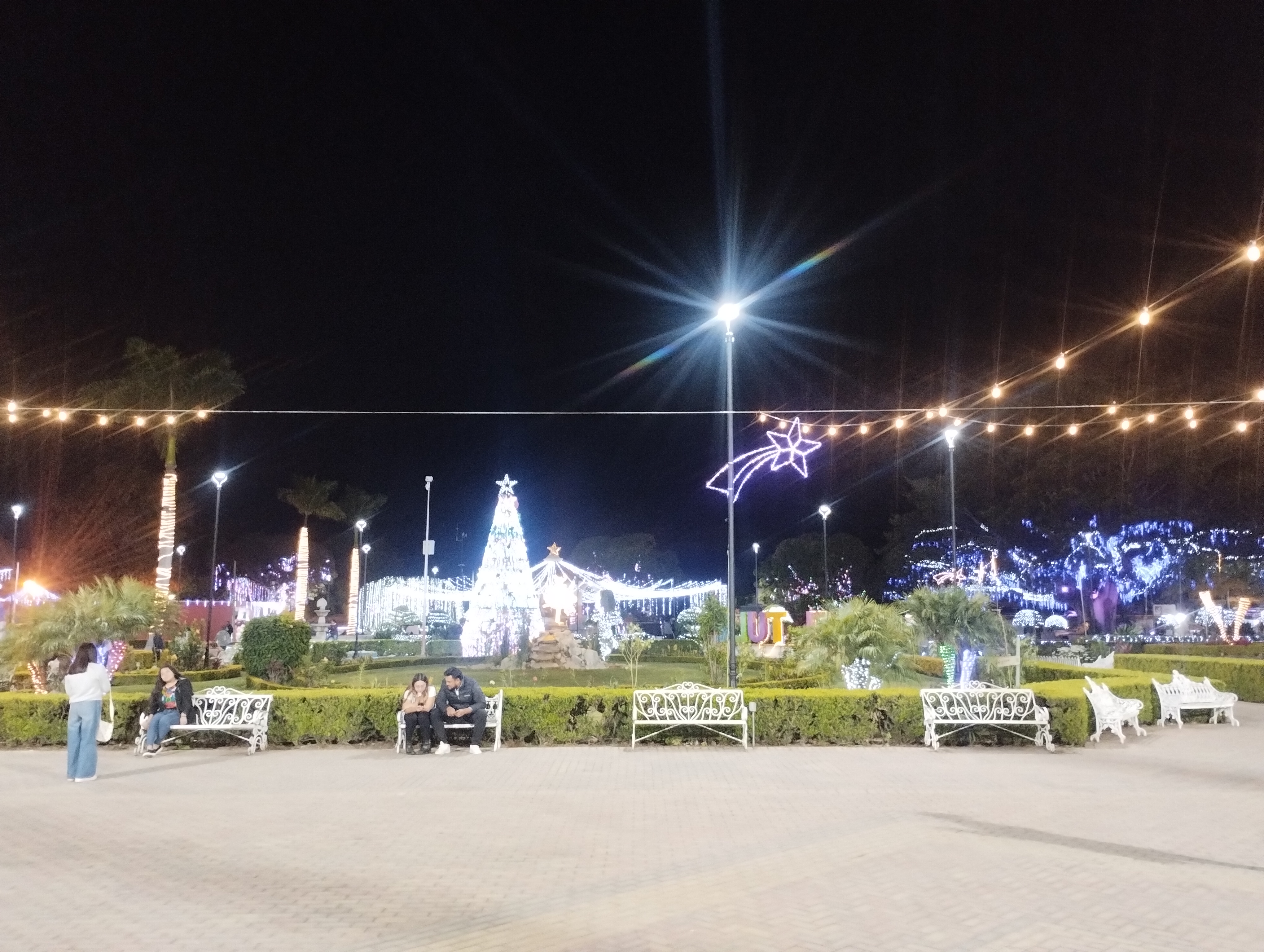 Rosticeria Rico Pollo Naomi, image 3