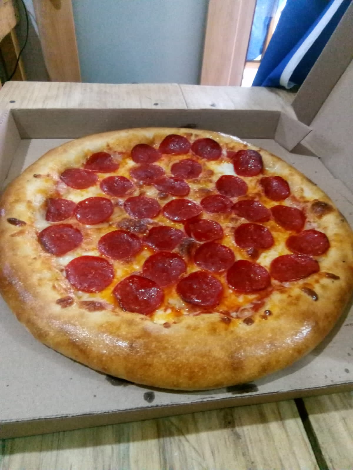 Domingo's pizza image 2