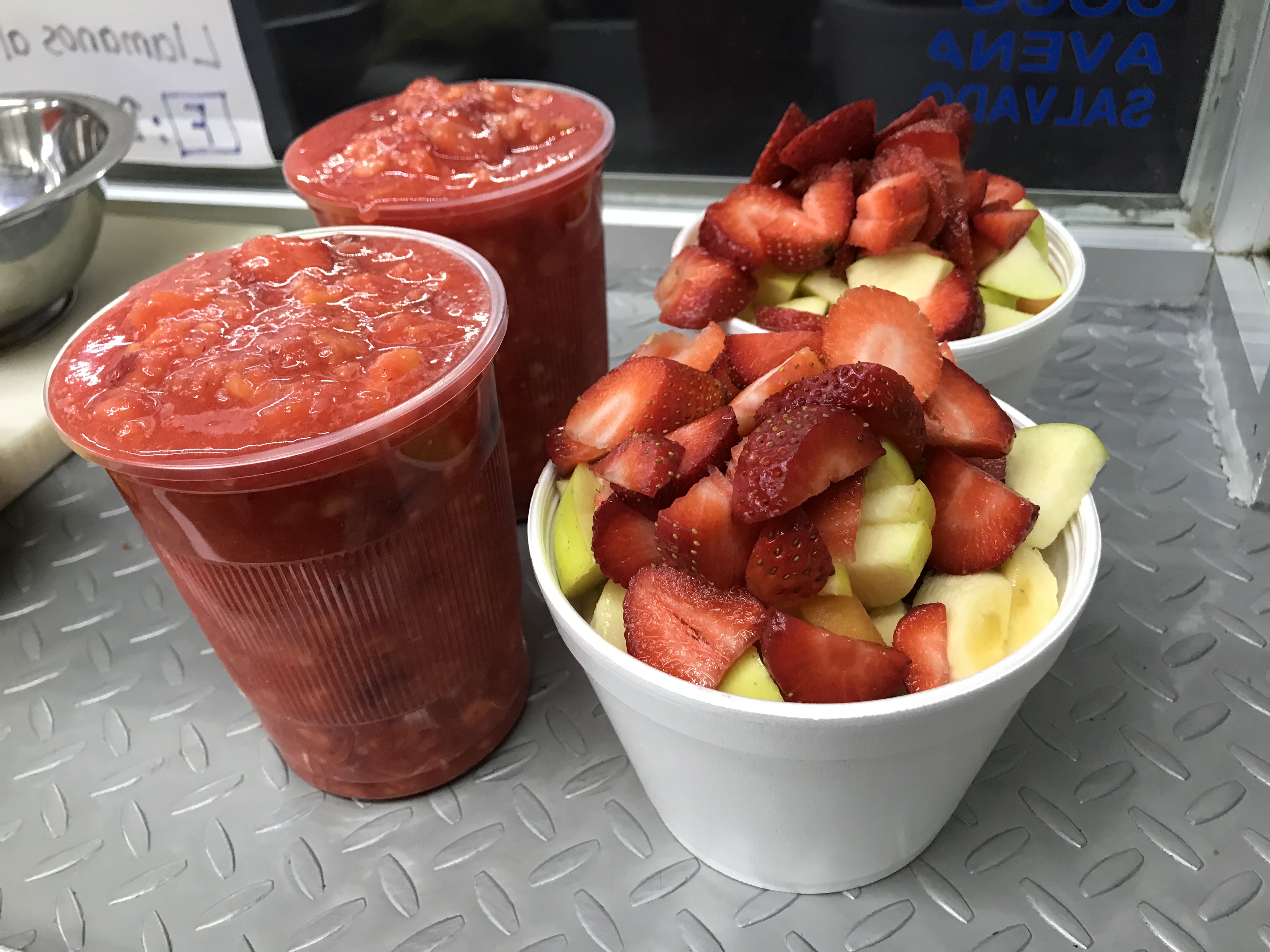 Bionicos y Escamochas "Los Originales" image 2