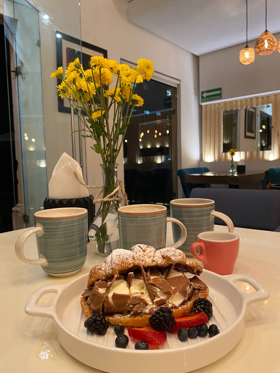 Dannte Restaurant PET Friendly image 6