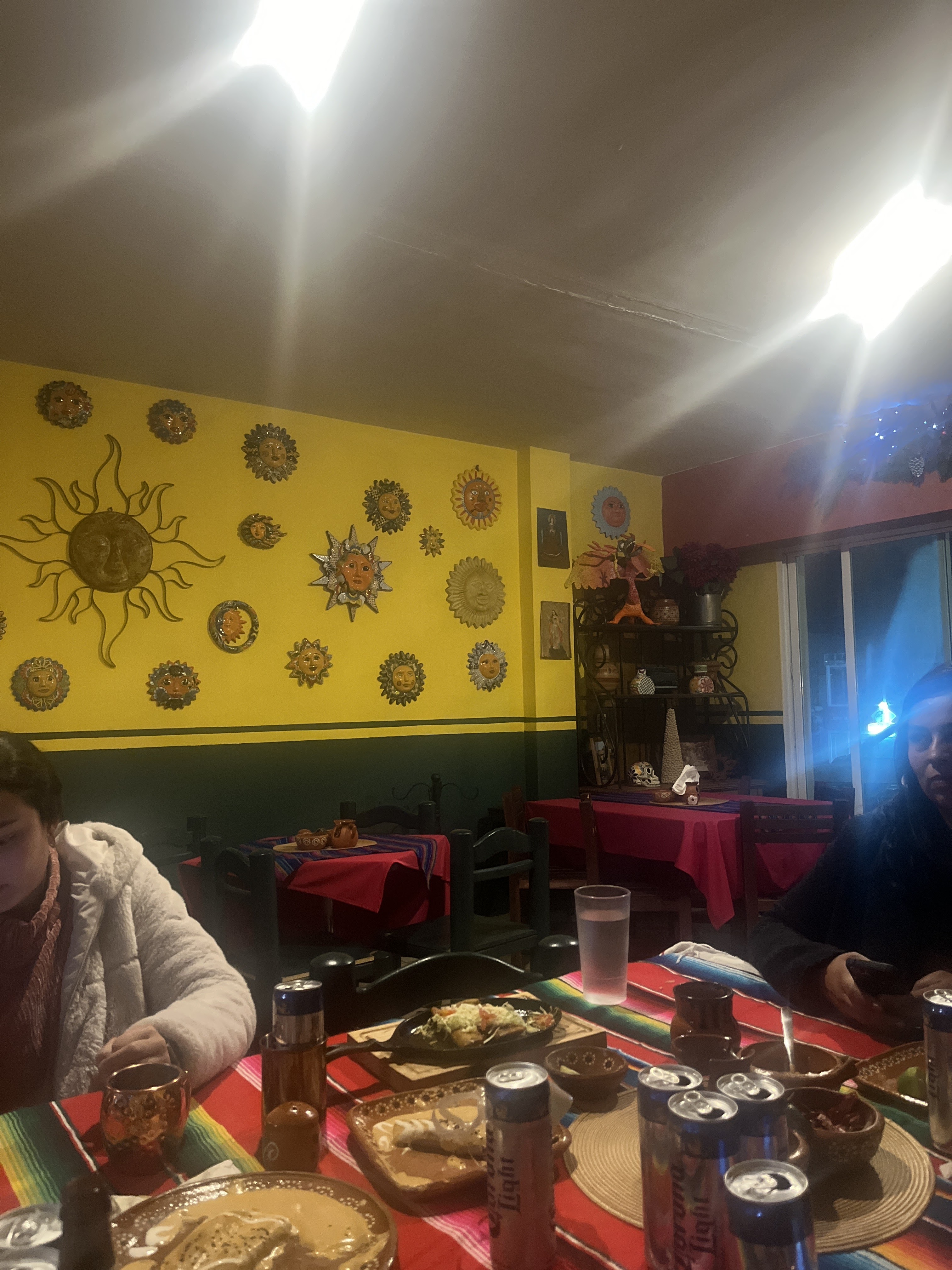 RESTAURANTE WENDY "CASA SOLES" image 4