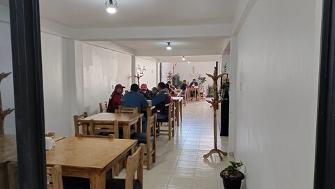 Los Tules Restaurante image 1