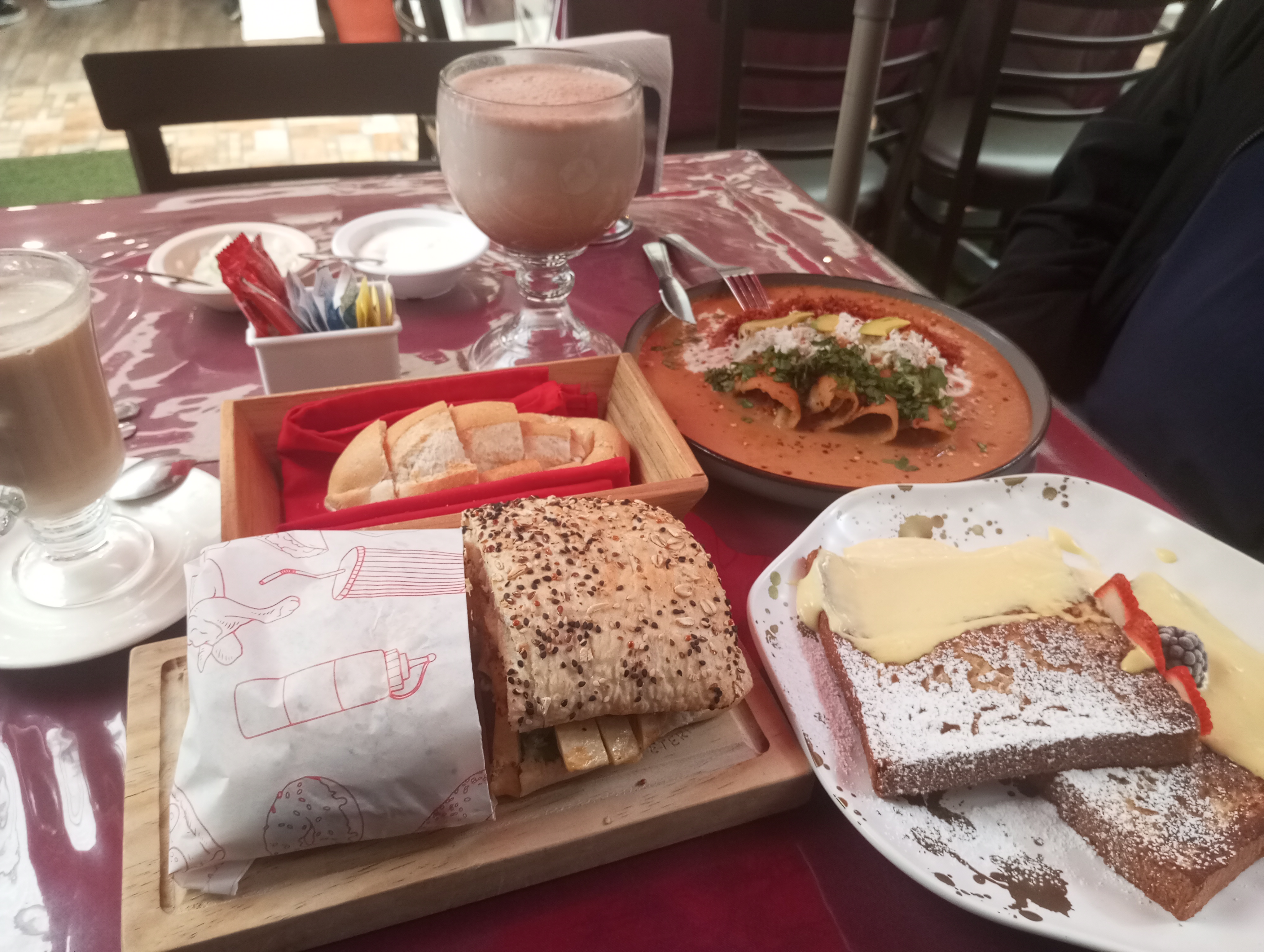 El jardin restaurante cafetería image 5