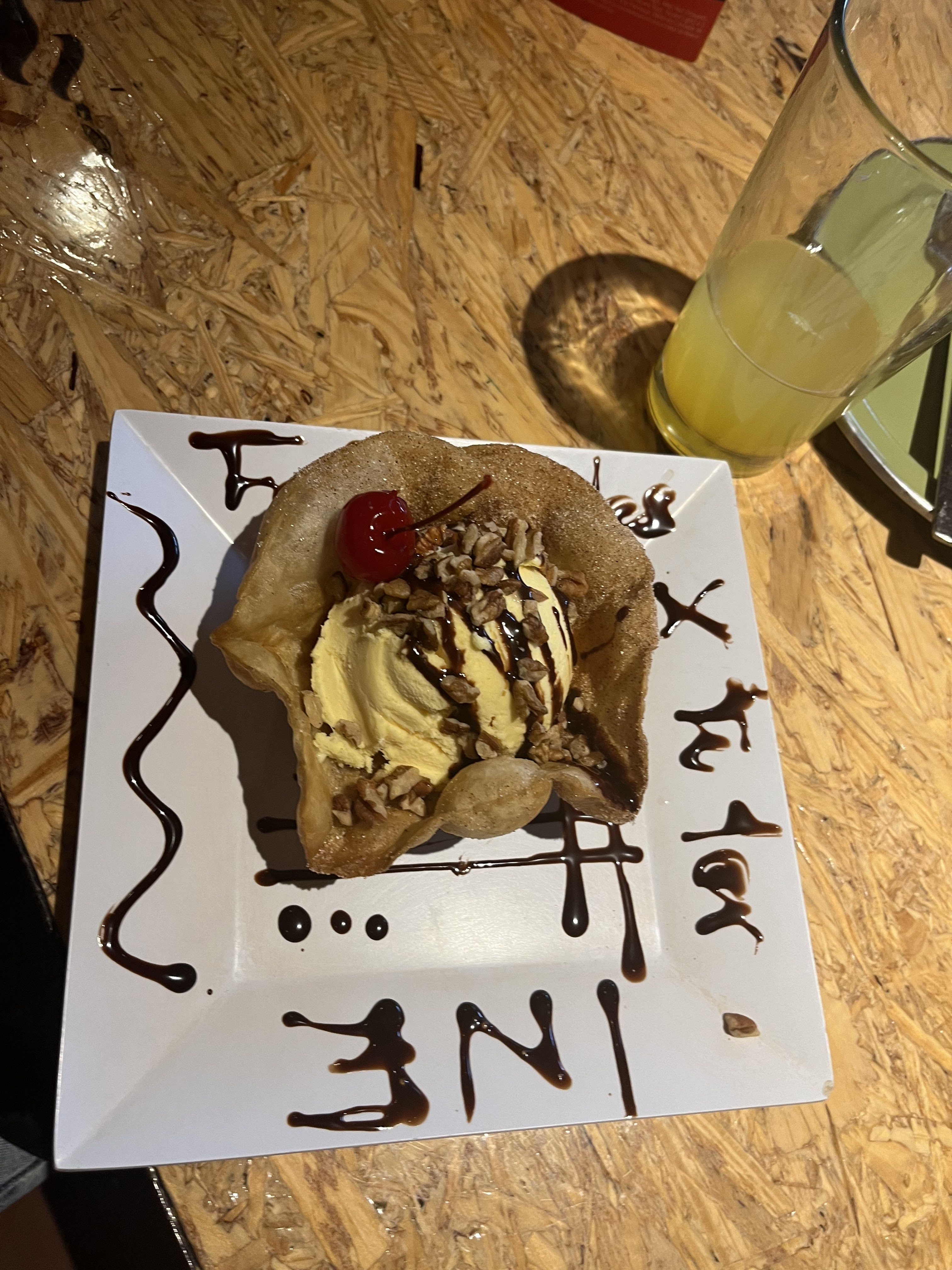 Las Alitas Cosmopol image 7