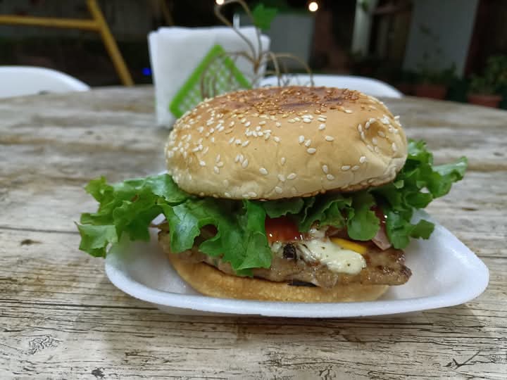 Hamburguesa D Nacho image 3