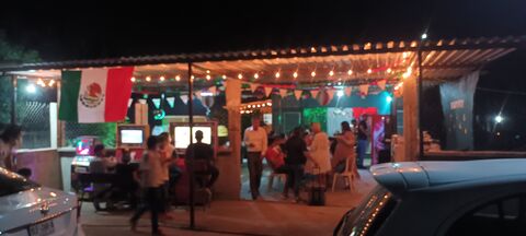 Las Alitas del Rey image