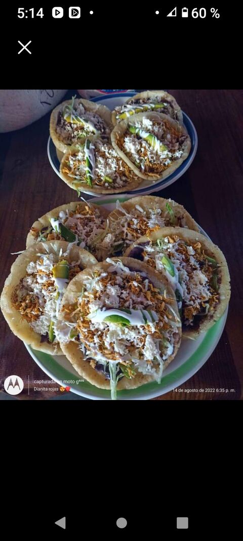 Las Sombrillas image 1
