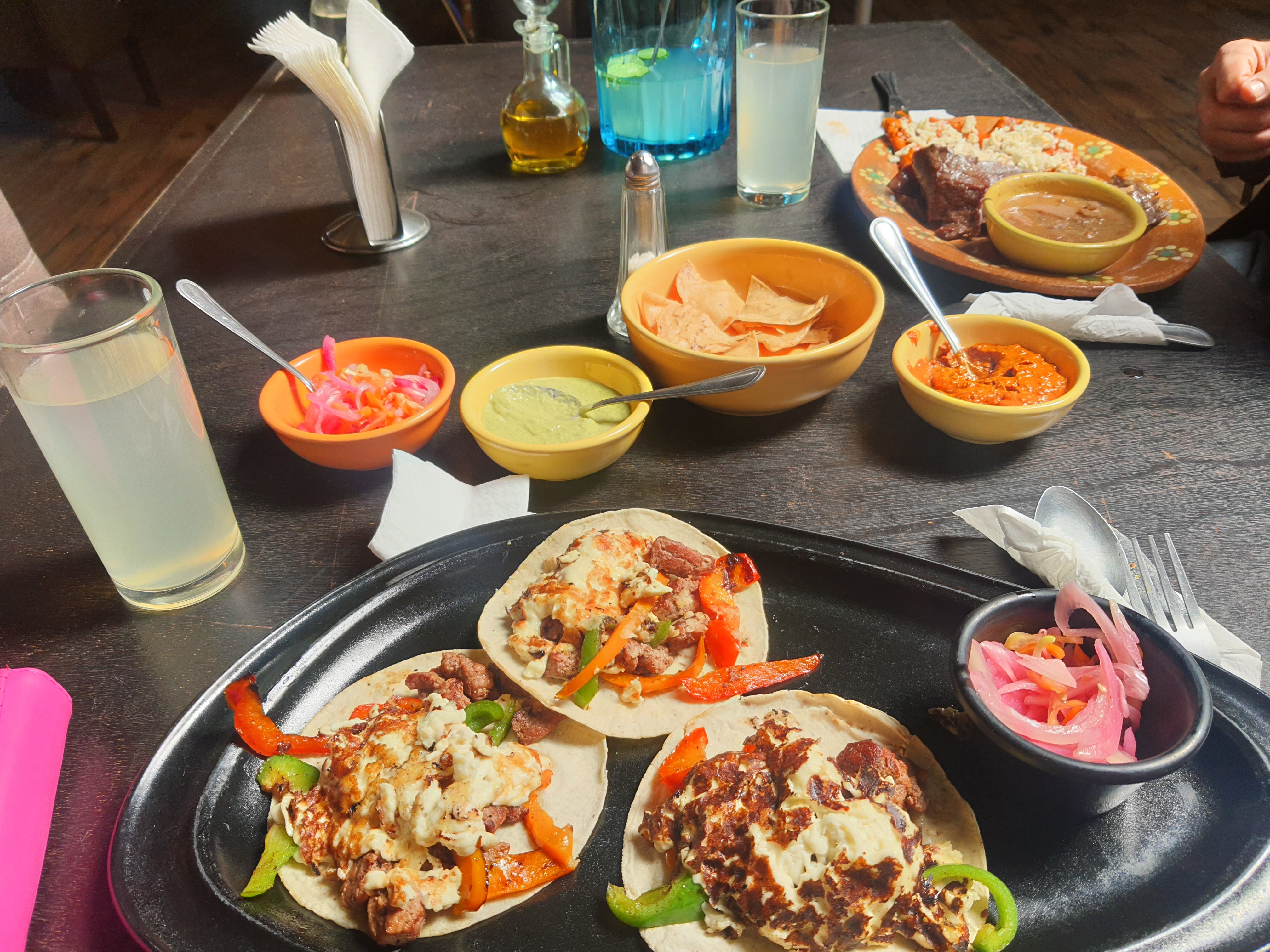 Cruzados Bar & Grill image 7