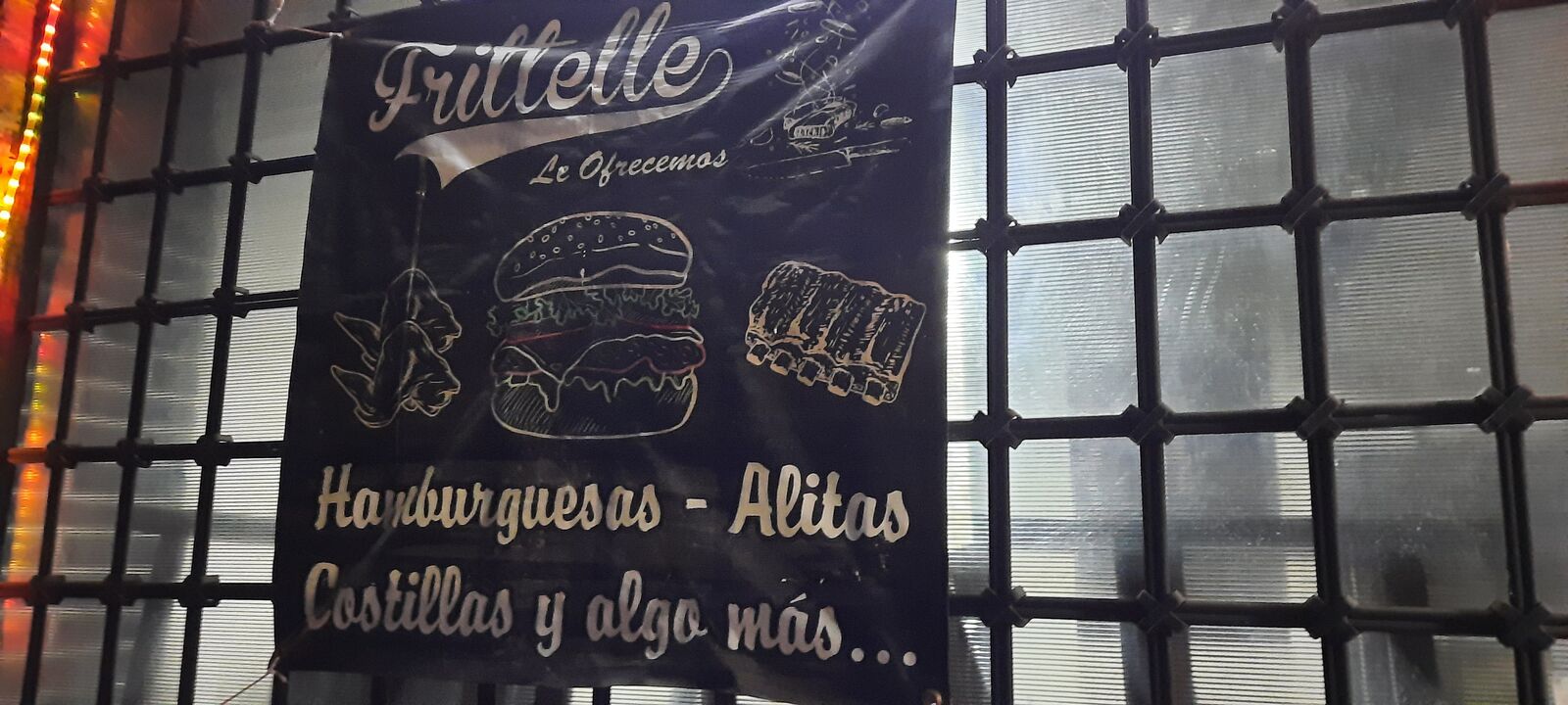 frittelly's hamburguesas y snaks image 6