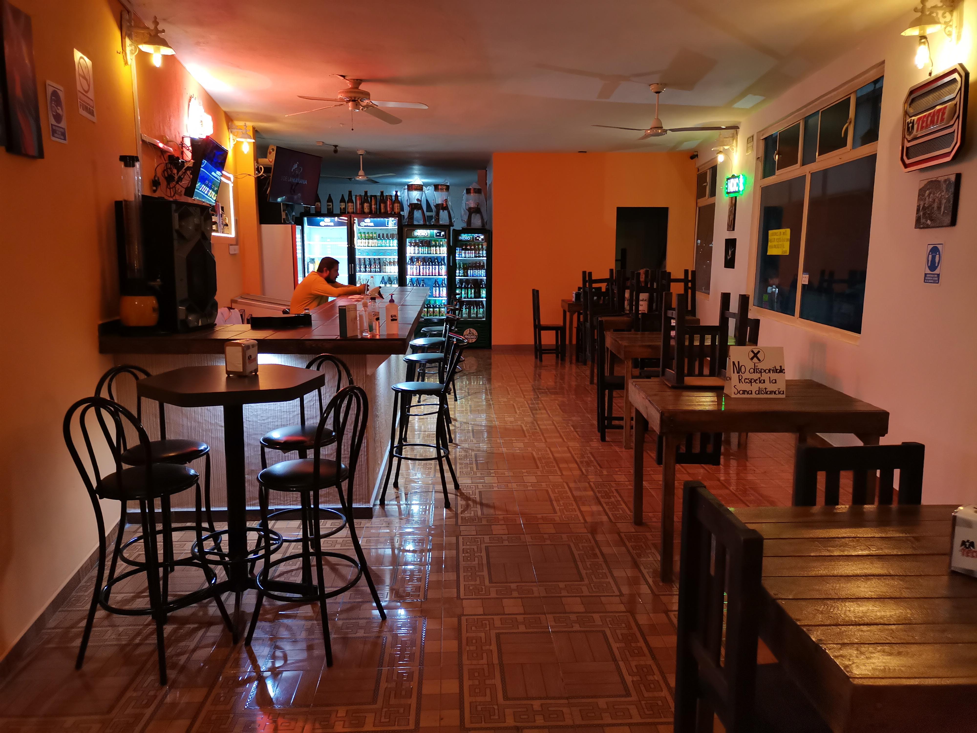 Ni Santos, Ni diablos bar image 3