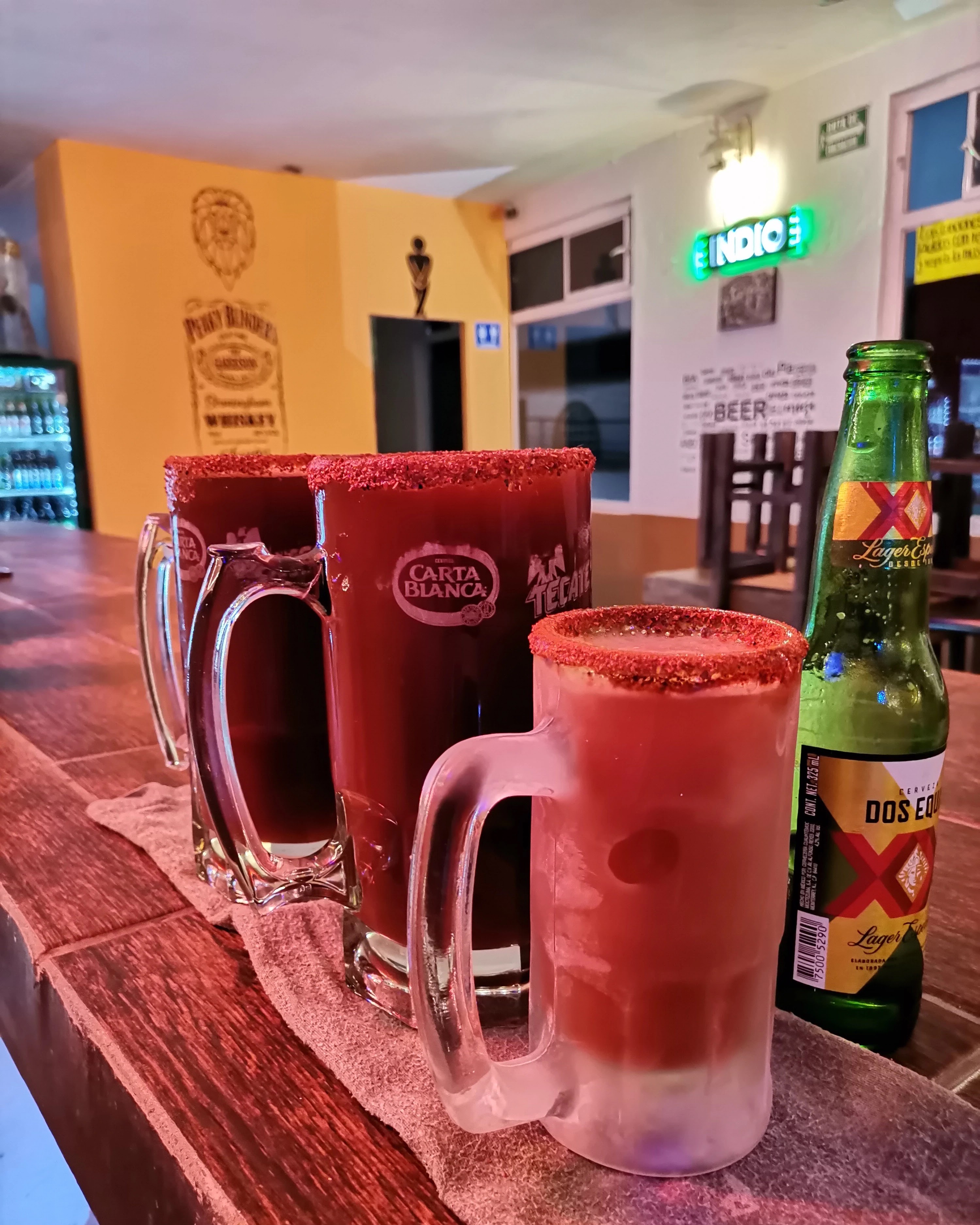 Ni Santos, Ni diablos bar image 6