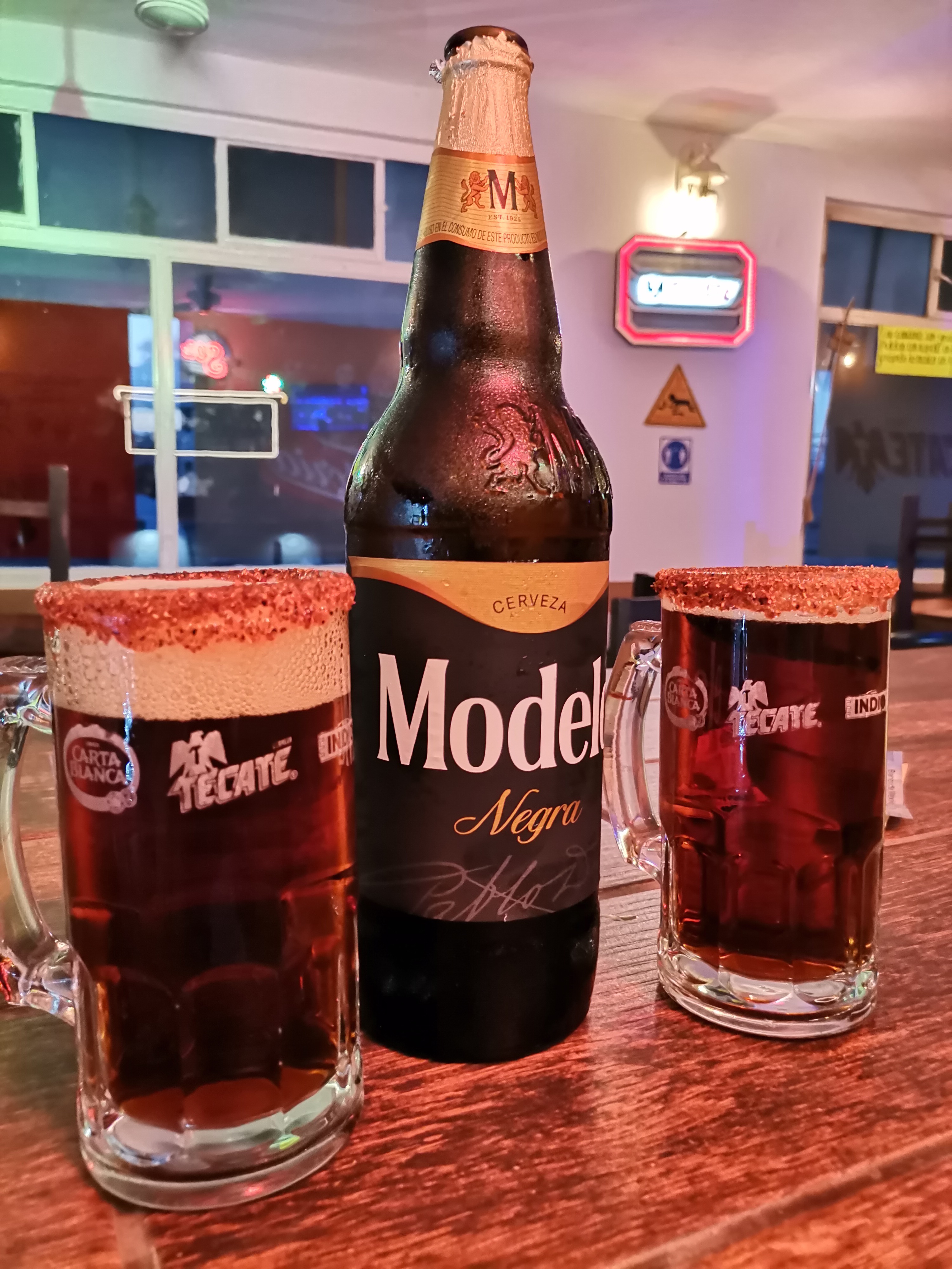 Ni Santos, Ni diablos bar image 8