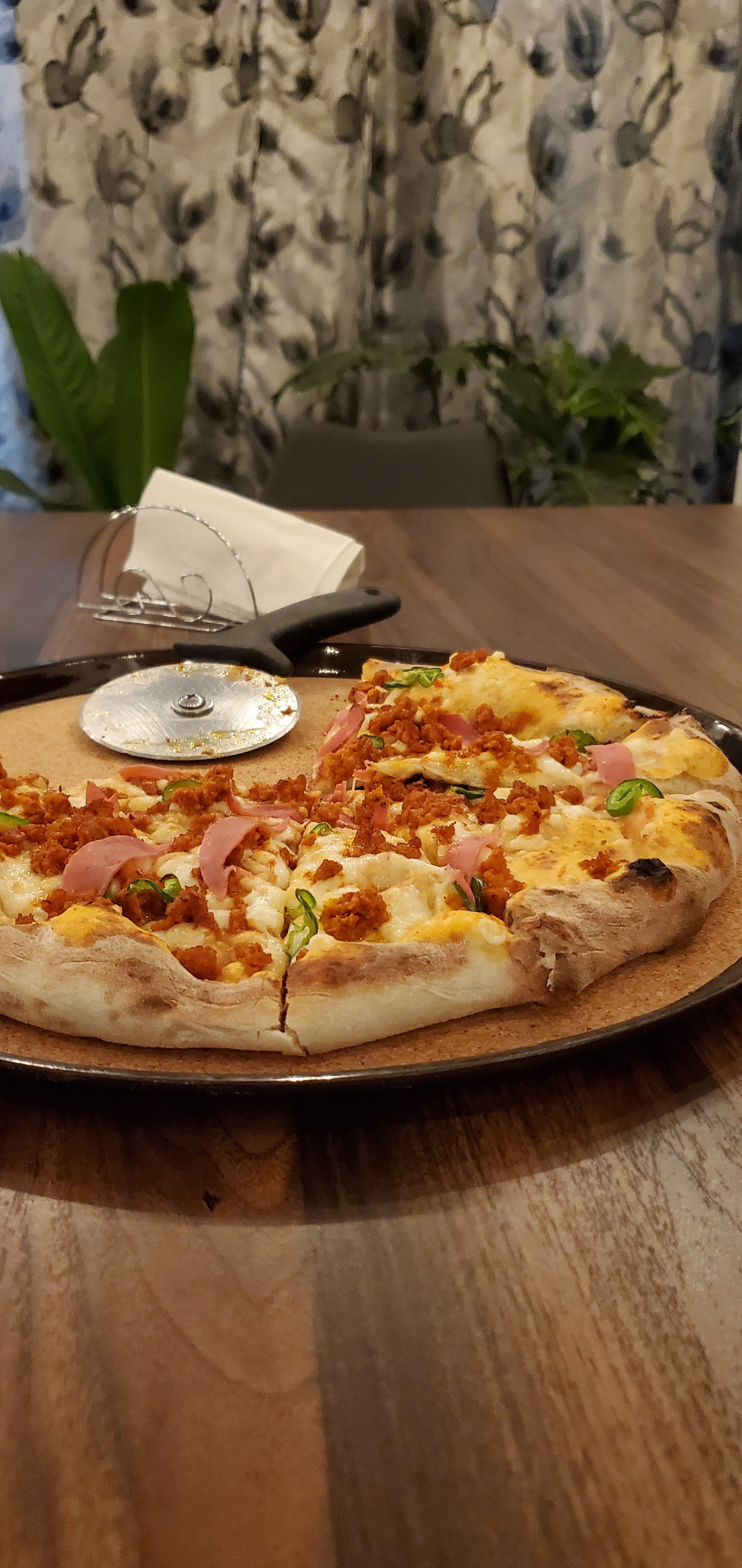 Pizzeria FRATELLI CONTADINI image 2