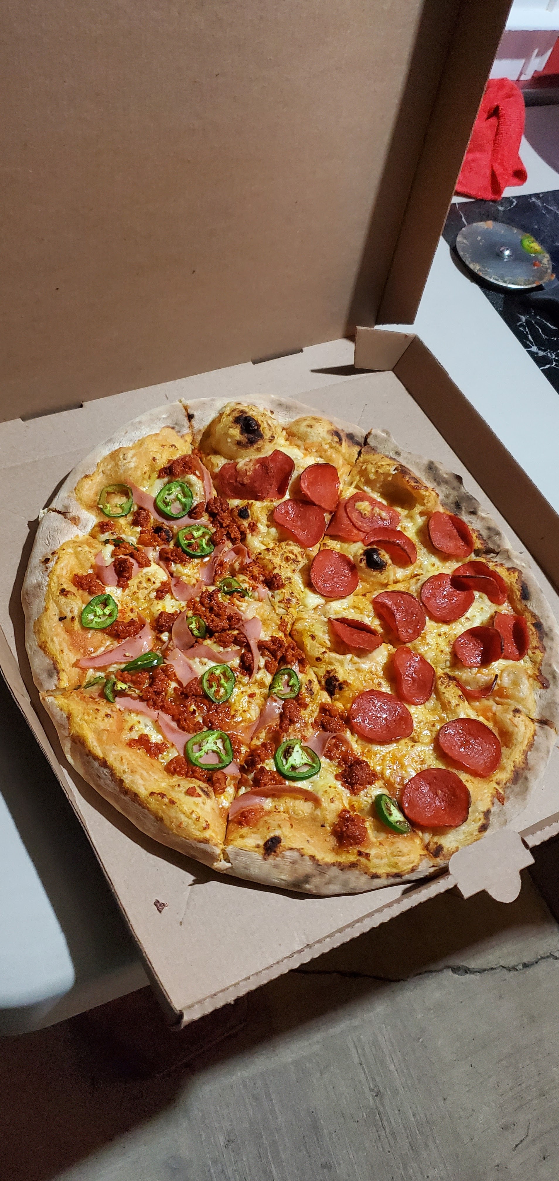 Pizzeria FRATELLI CONTADINI image 3