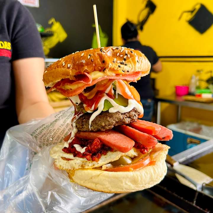 Atascadas burger's image 3