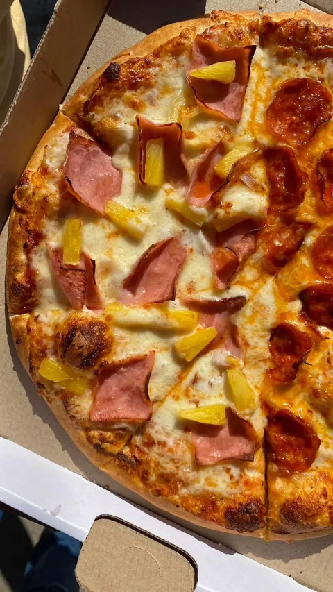 Rebel Pizza image 8