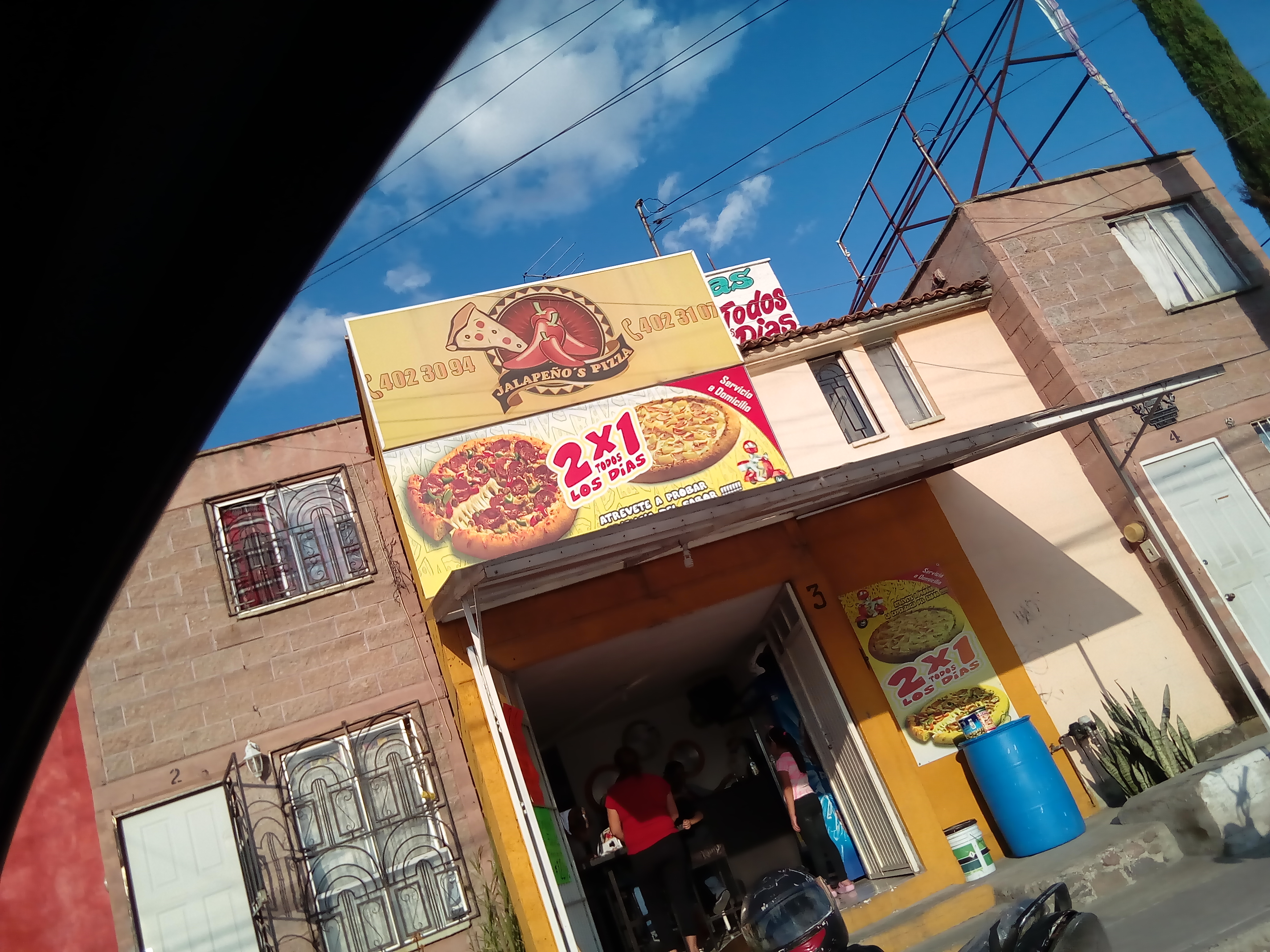 Jalapeños pizza image 1