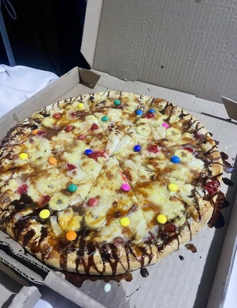 Pizzaburger Queretaro image 2