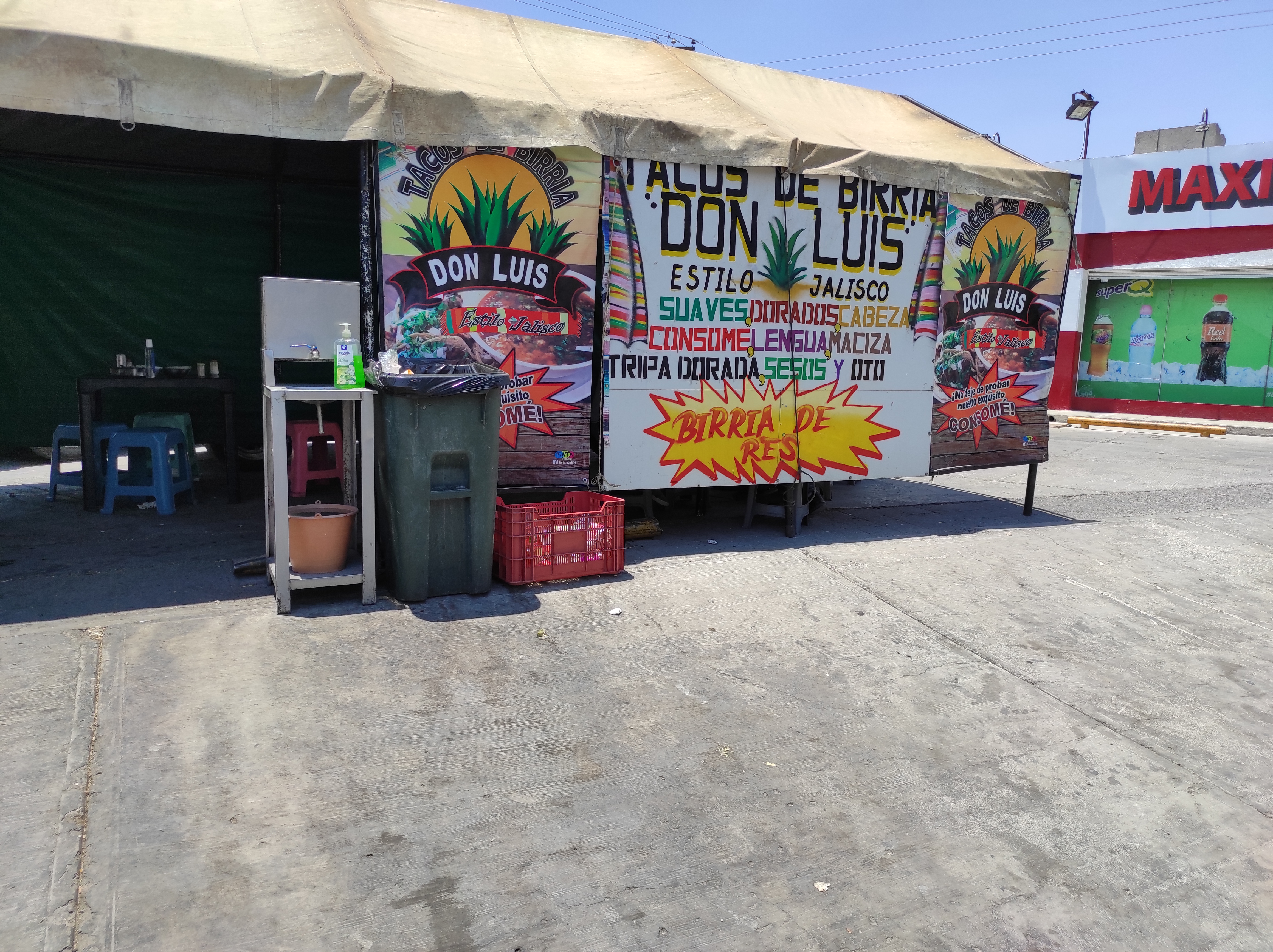 Tacos de birria "Don Luis" image 9