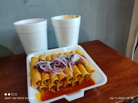 La Taky Esquina image 1