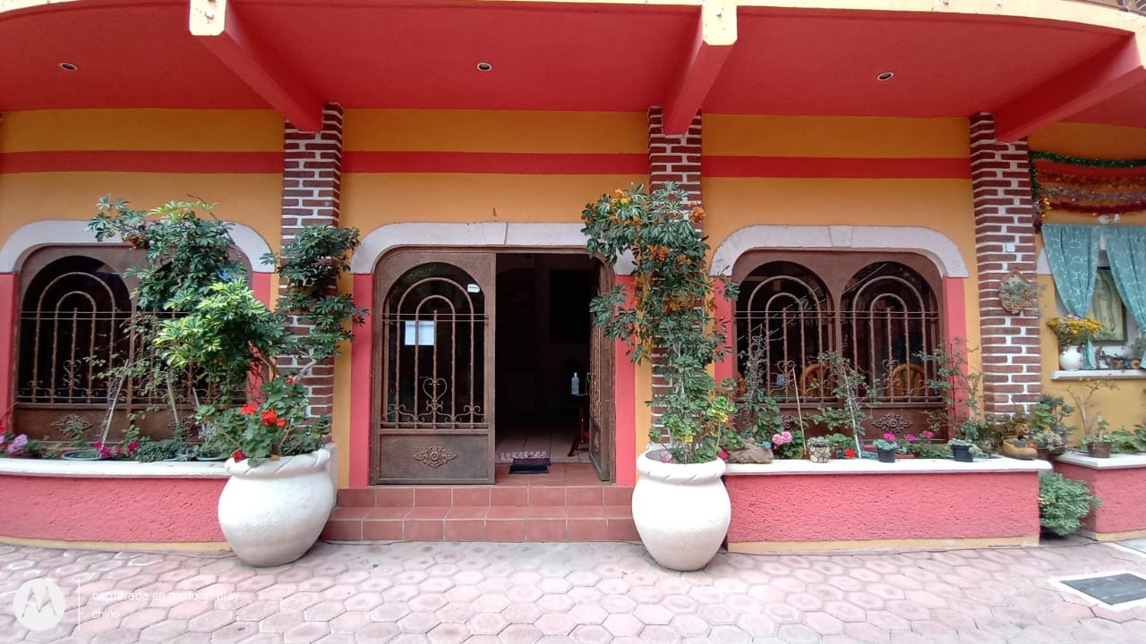 Cafetería bugambilias image 3