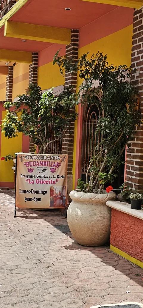 Cafetería bugambilias image 5