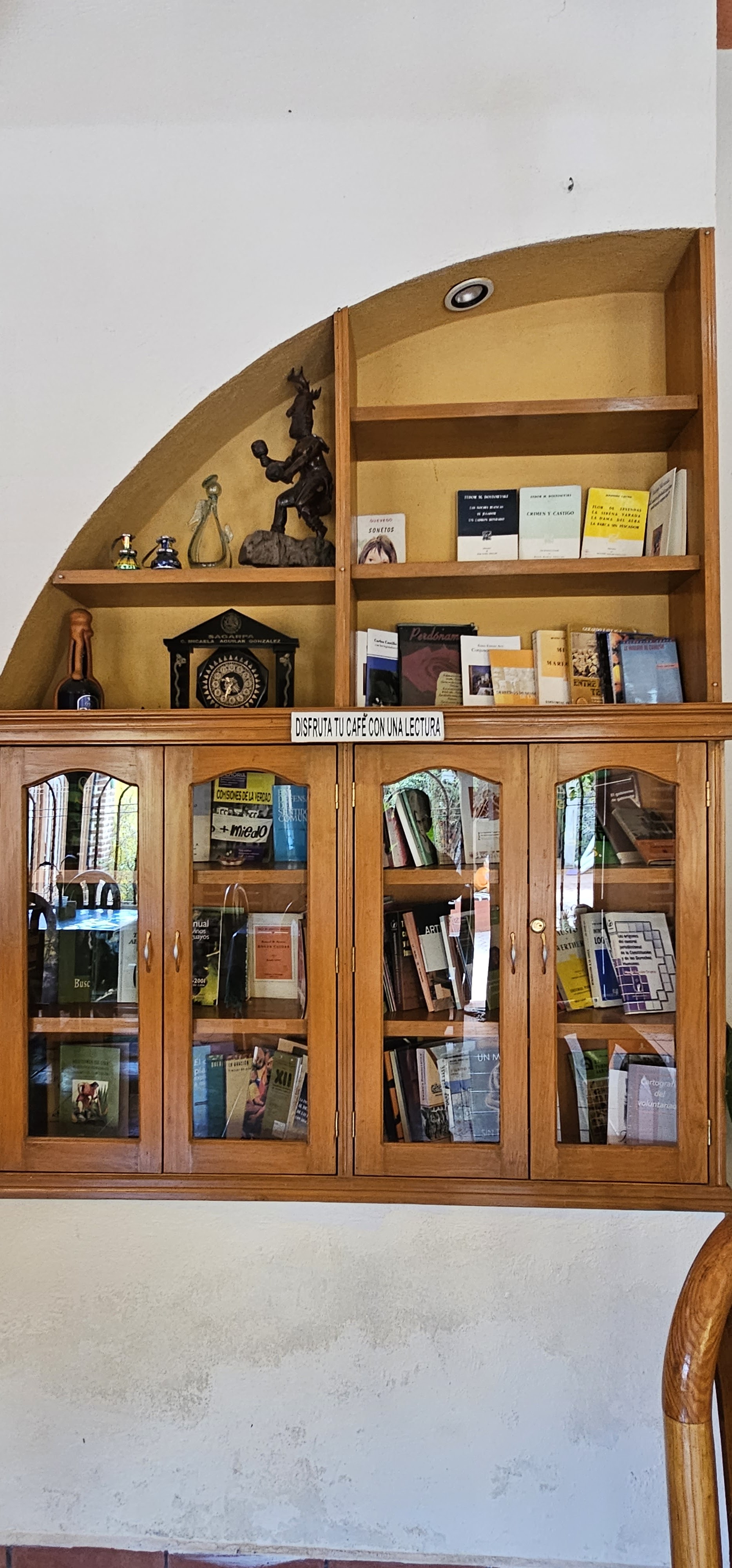 Cafetería bugambilias image 7