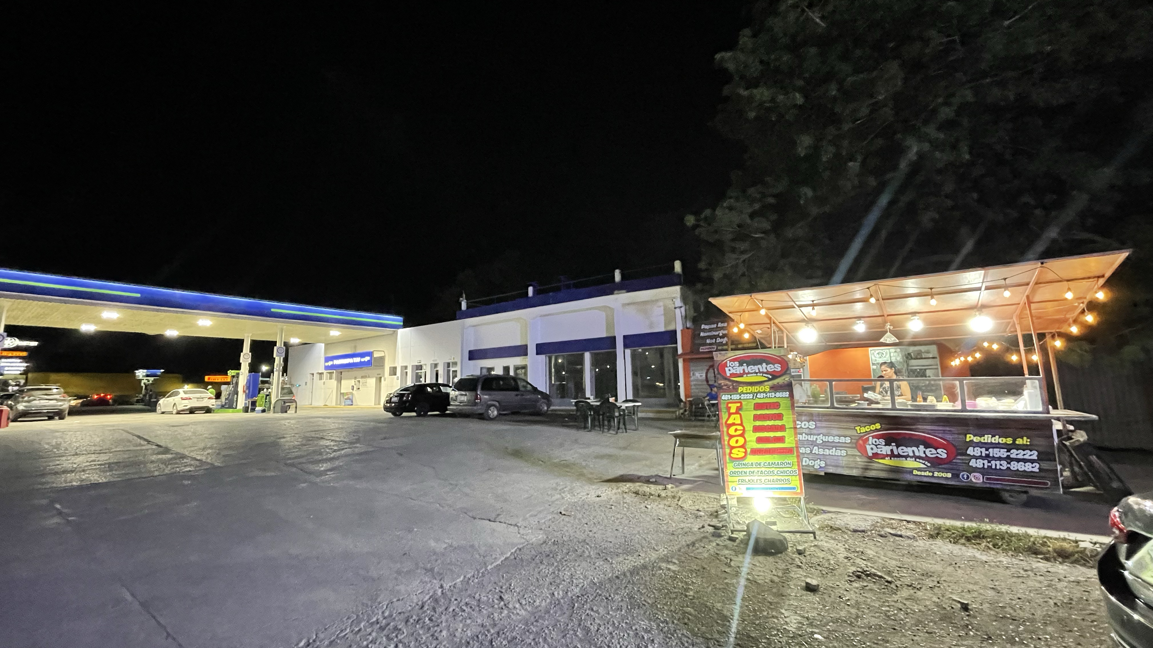 Tacos Los Parientes image 3