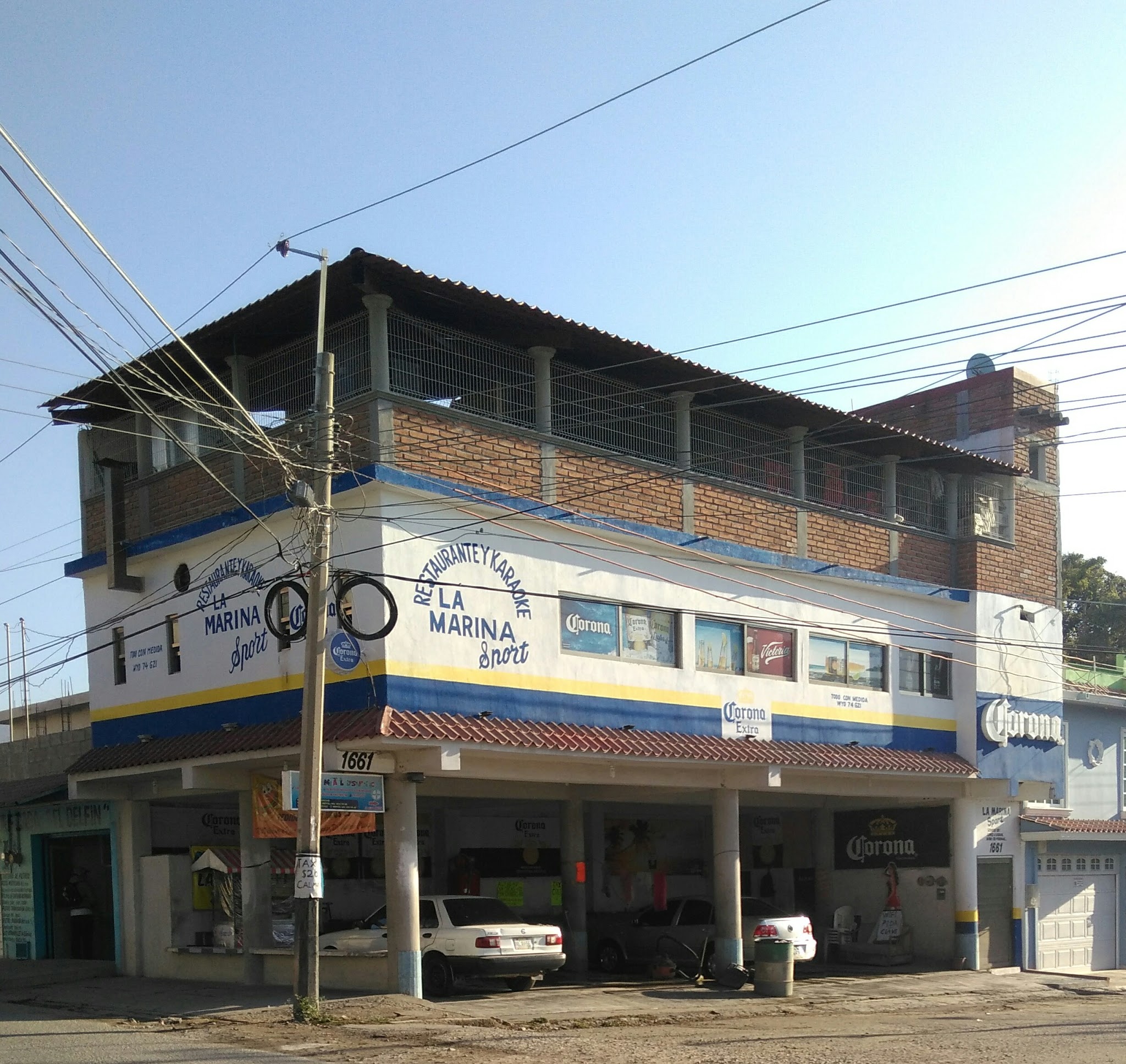 La Marina Sport Restaurante y Karaoke image 1