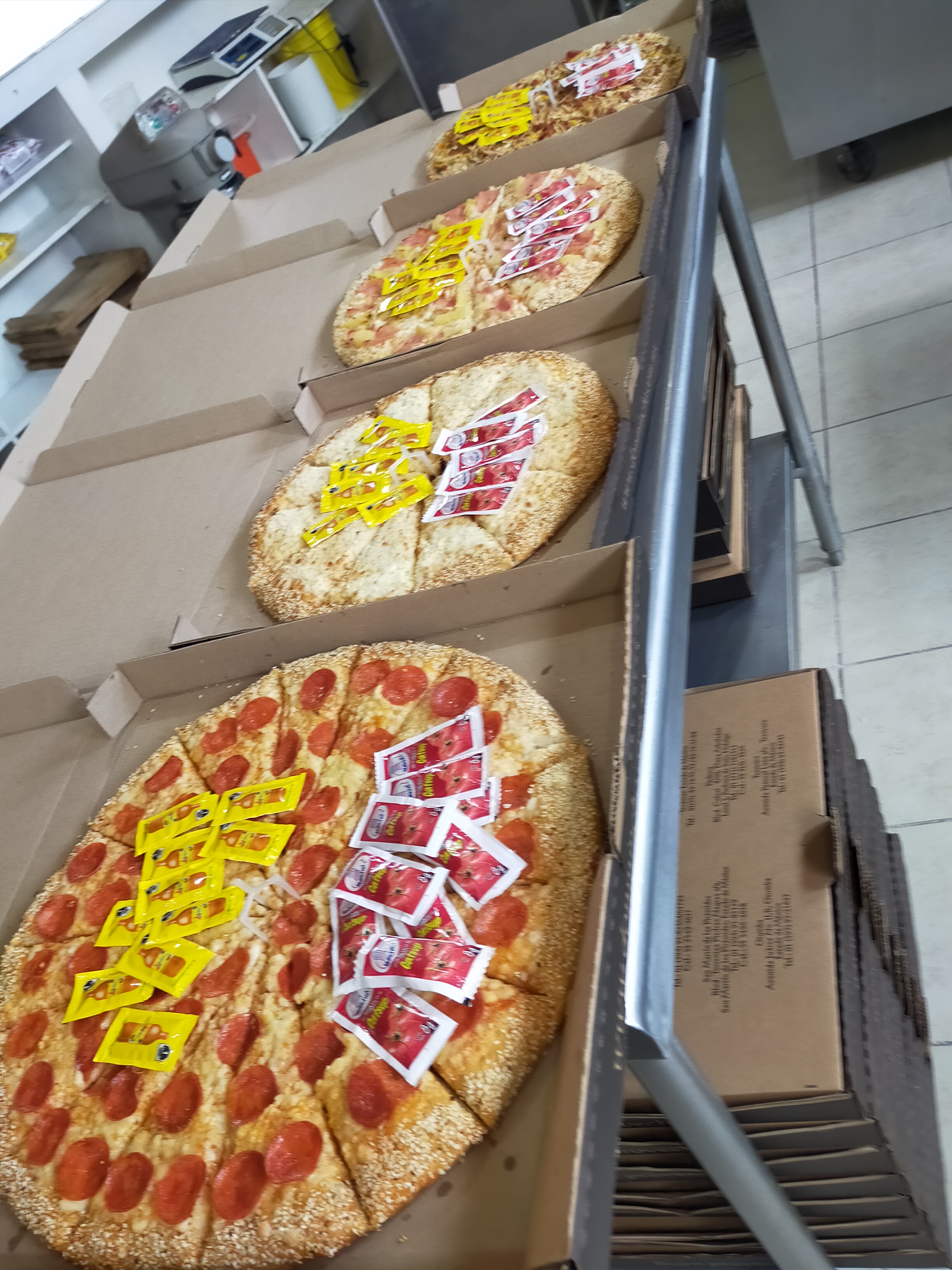 Don Mincho Pizzas image 3