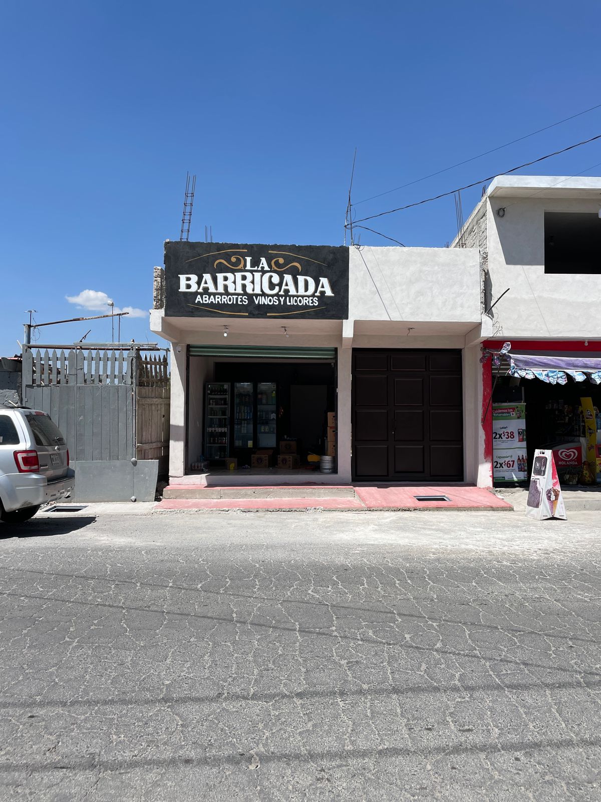 LA BARRICADA vinateria image 2