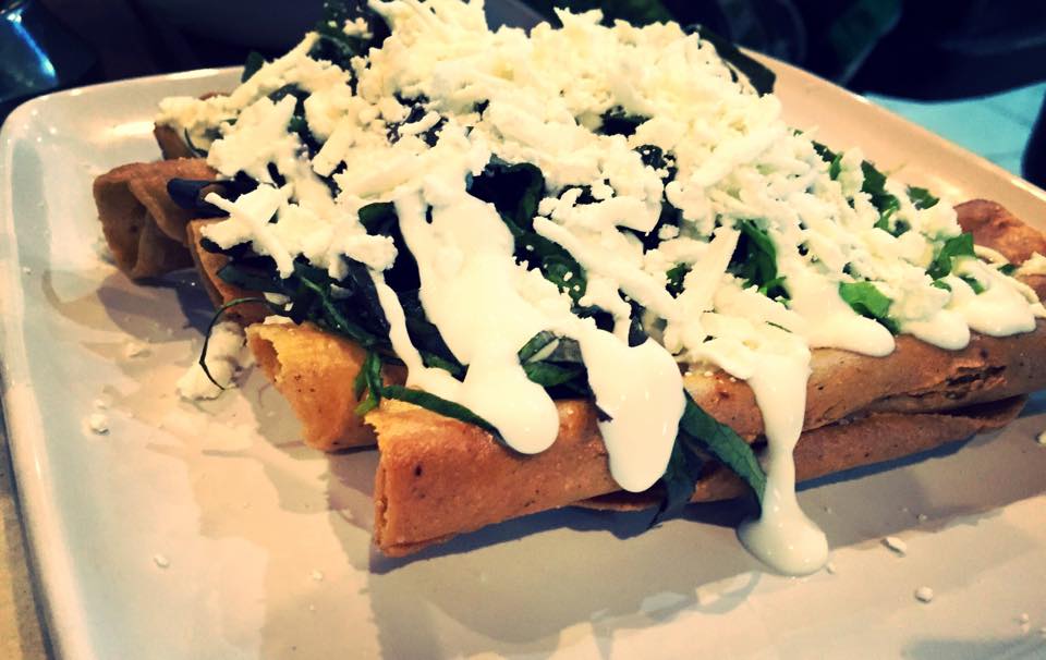 El sazón de Mamá Lucha image 8