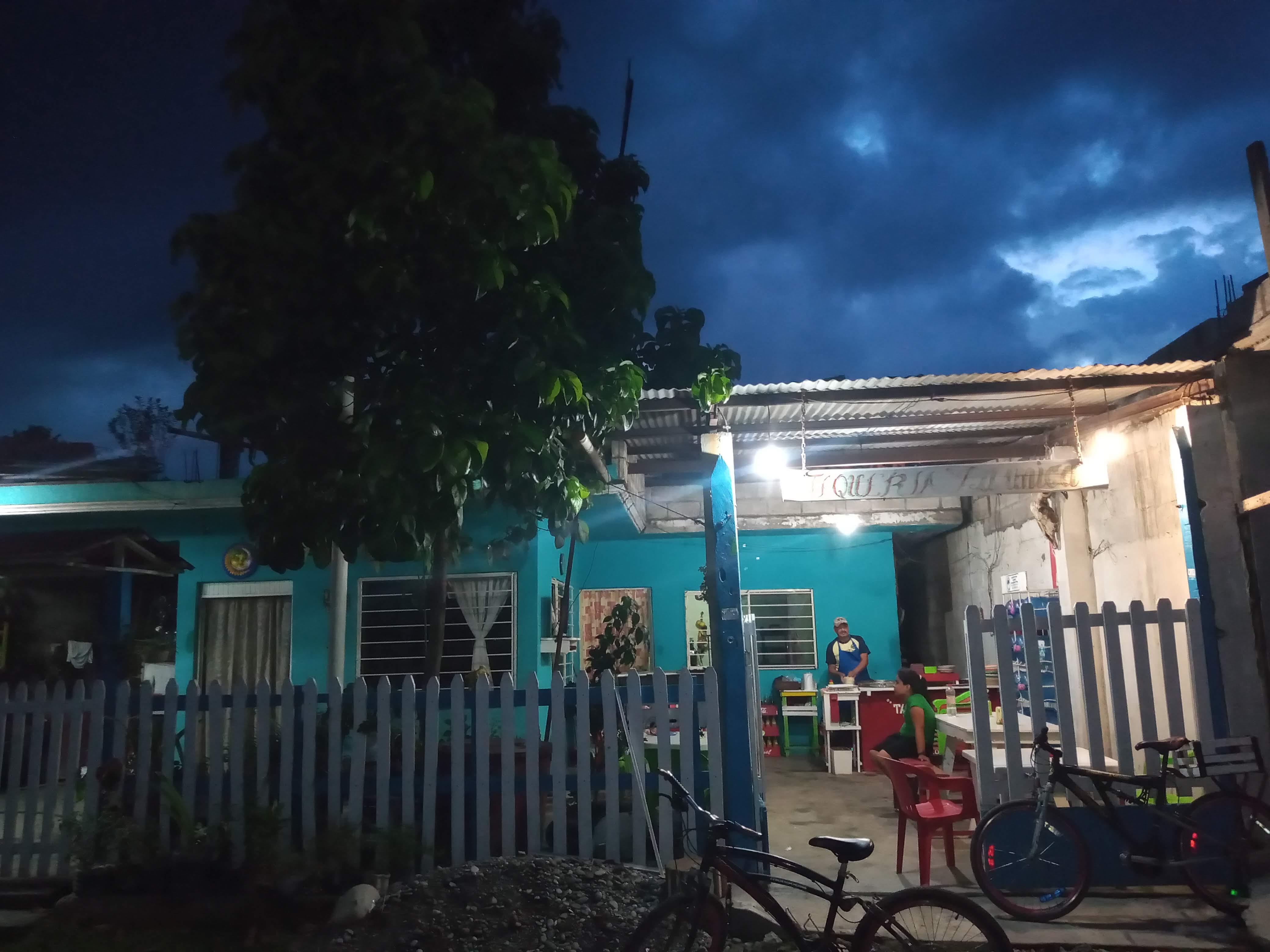 Taquería el Camarada image 6